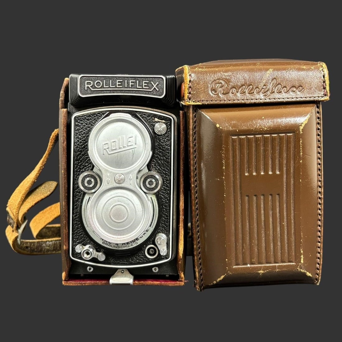 Rolleiflex Twin Lens Reflex Camera with Original Leather Case (1 of 17)
