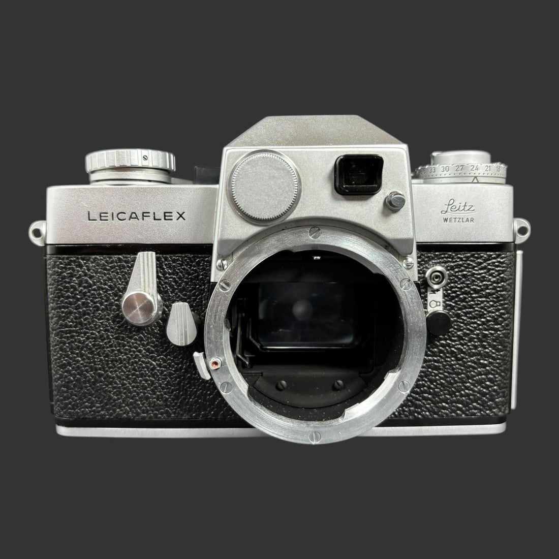 Leitz Wetzlar Leicaflex 35mm SLR Camera Body (1 of 8)