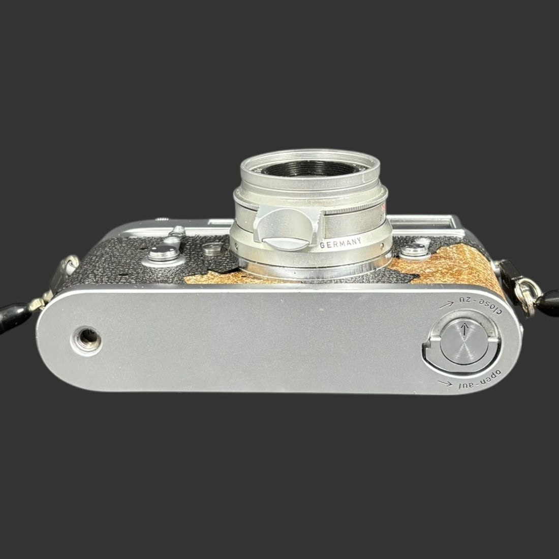 Leica M2 Rangefinder Camera & Accessories - 5