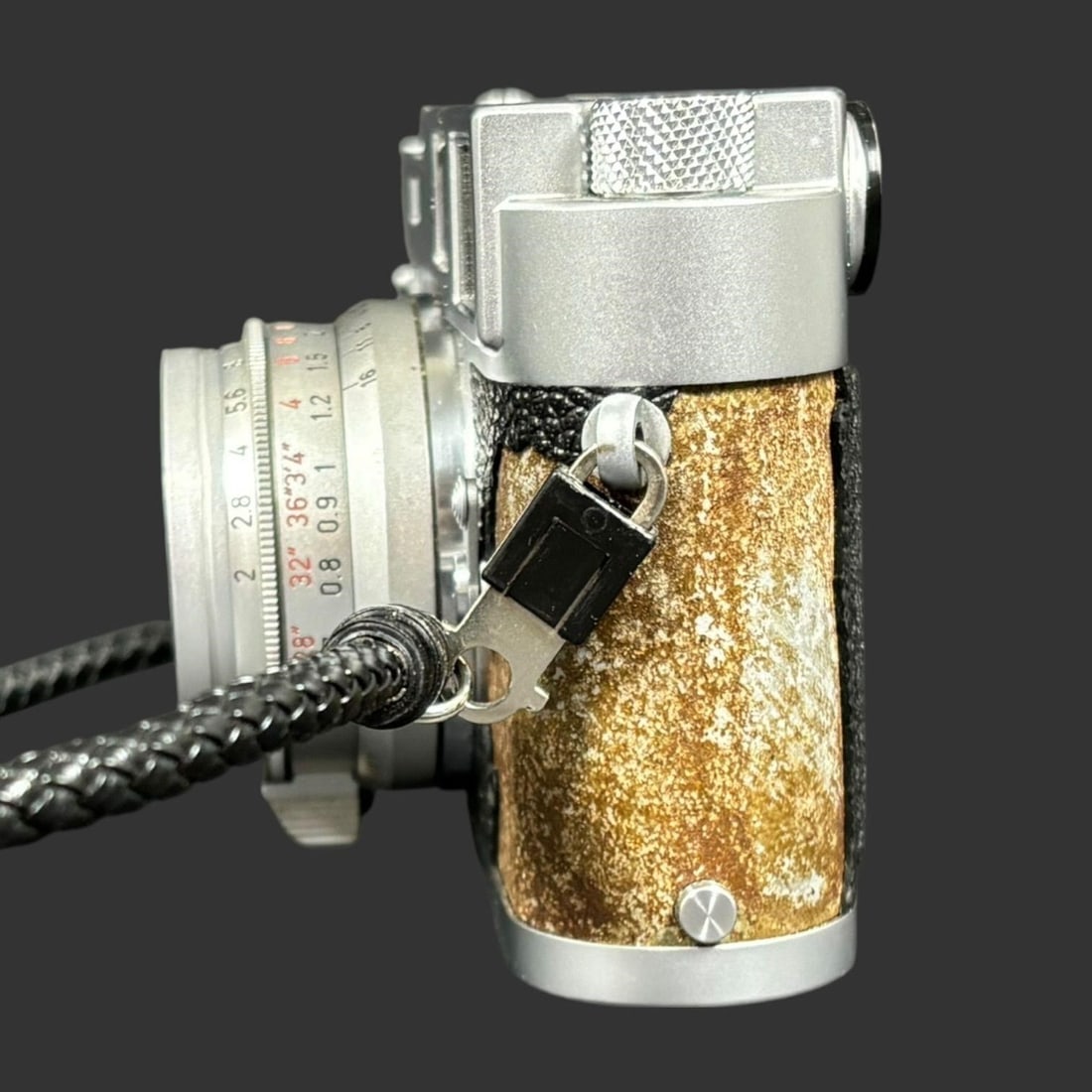 Leica M2 Rangefinder Camera & Accessories - 7