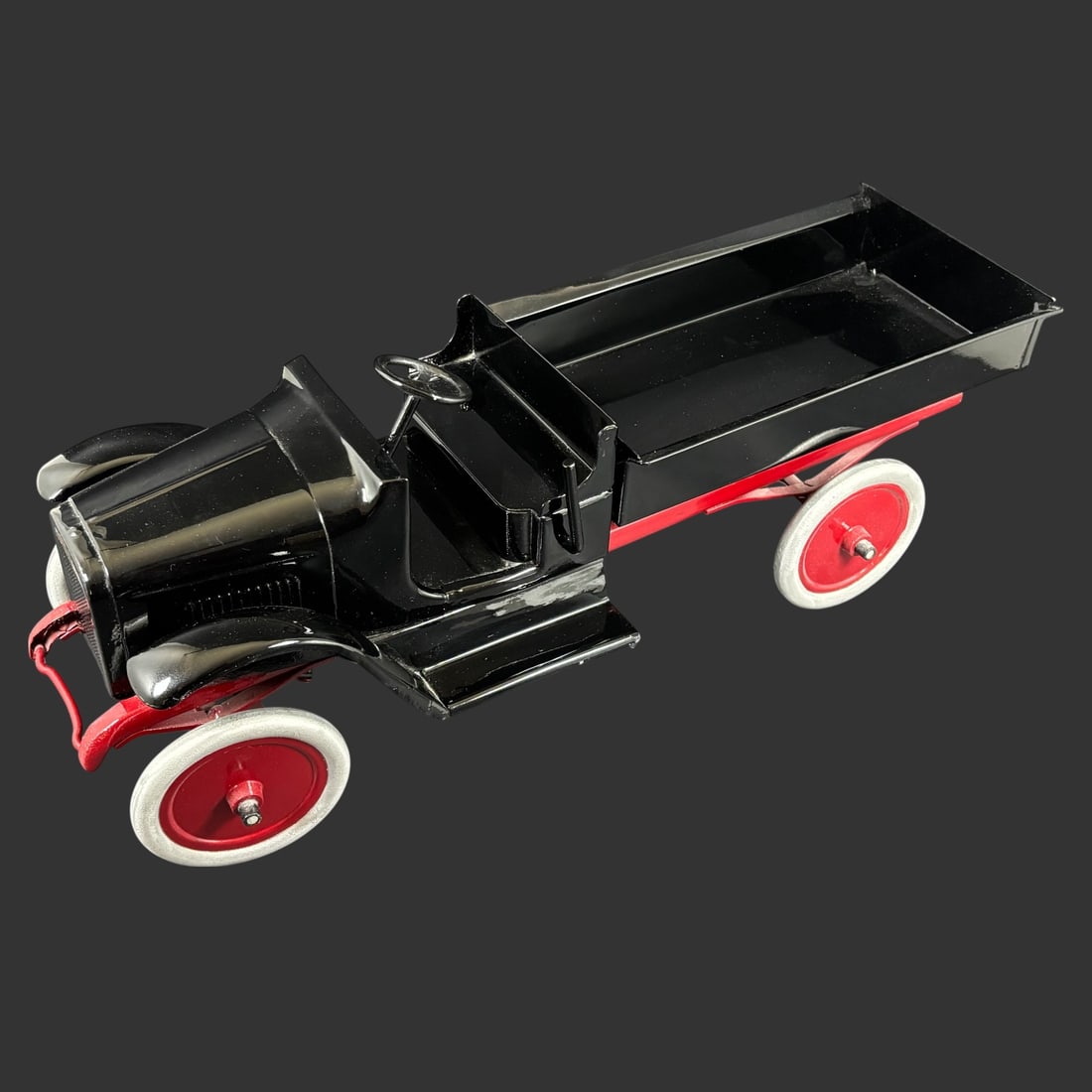 Buddy "L" Pressed Steel Toy Dump Truck (1 of 9)