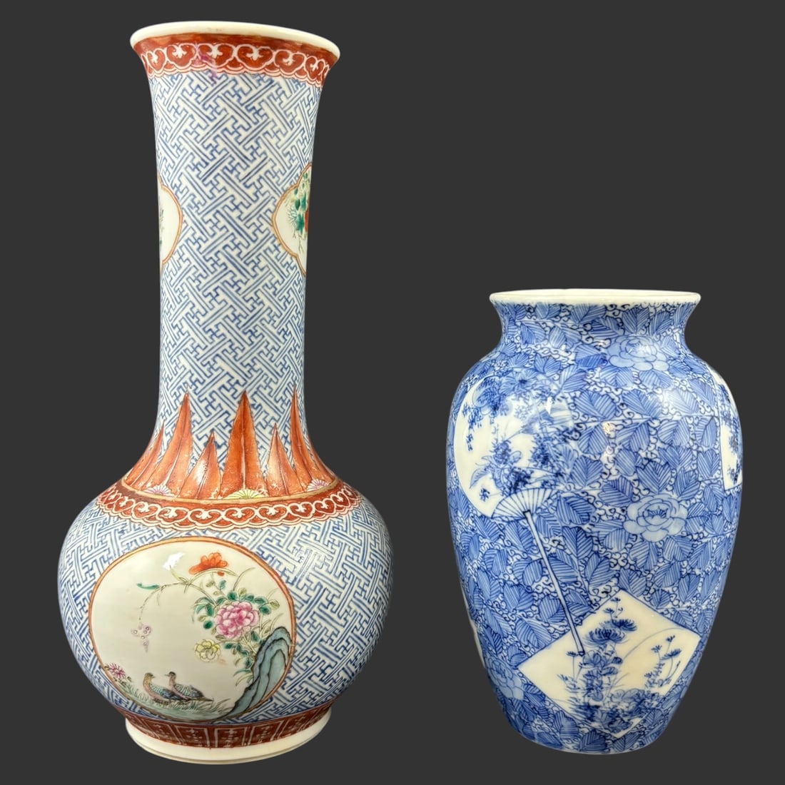 Lot of 2 Chinese Porcelain Vases, Famille Rose and Blue & White (1 of 6)