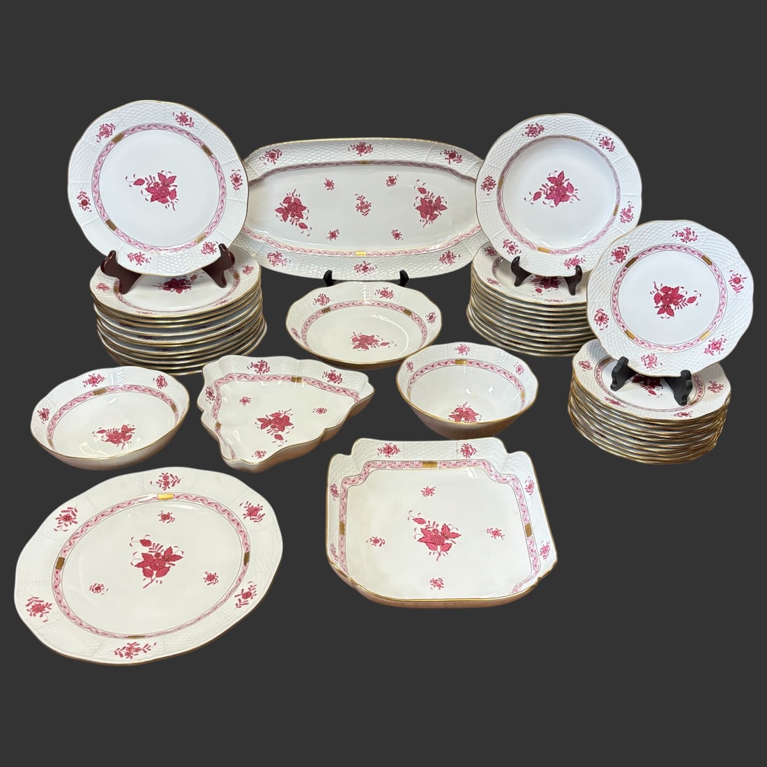 43 Pcs Herend Hungary “Chinese Bouquet Raspberry?? Porcelain Set (1 of 7)
