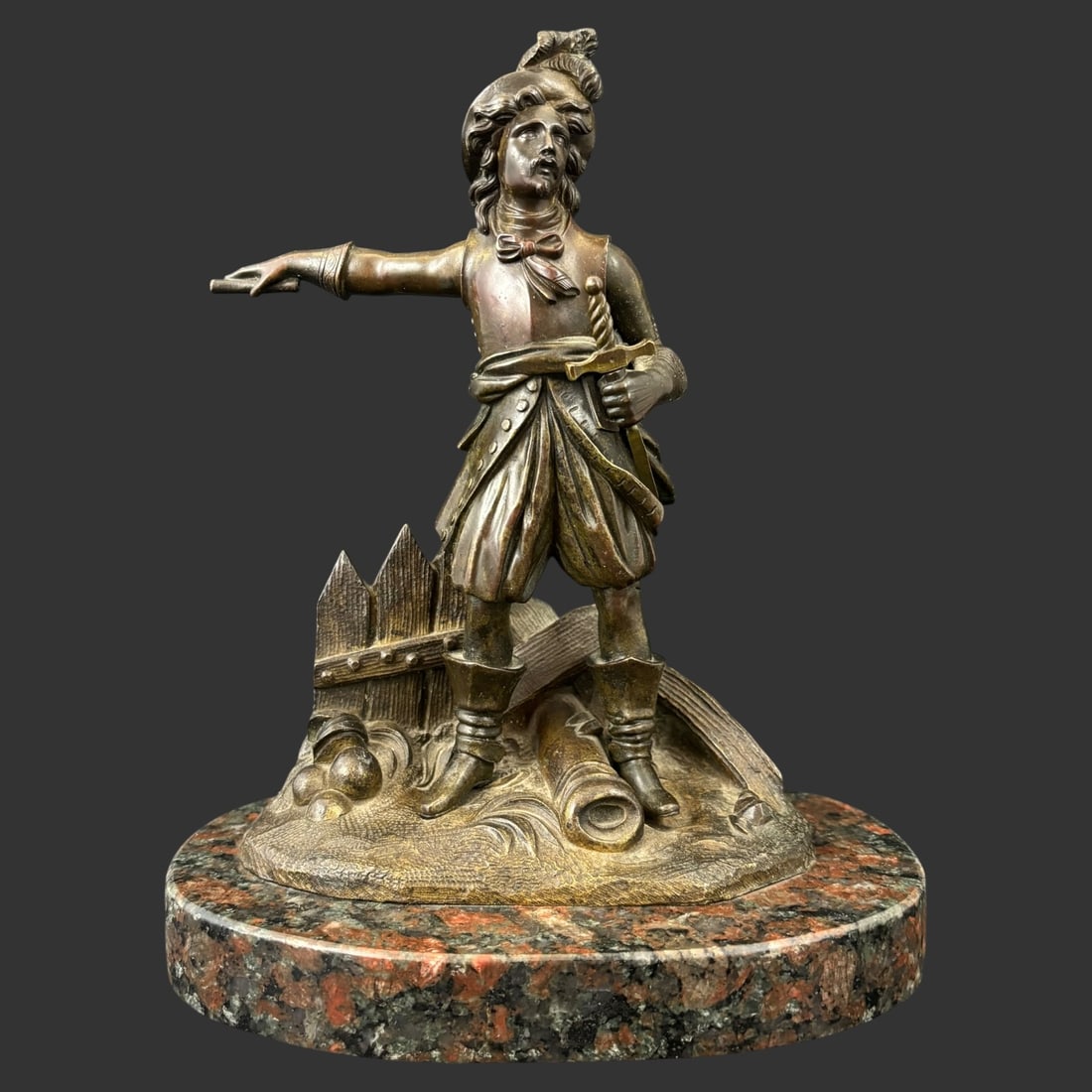 Antique Bronze Figure of Renaissance Musketeer with Sword (1 of 7)