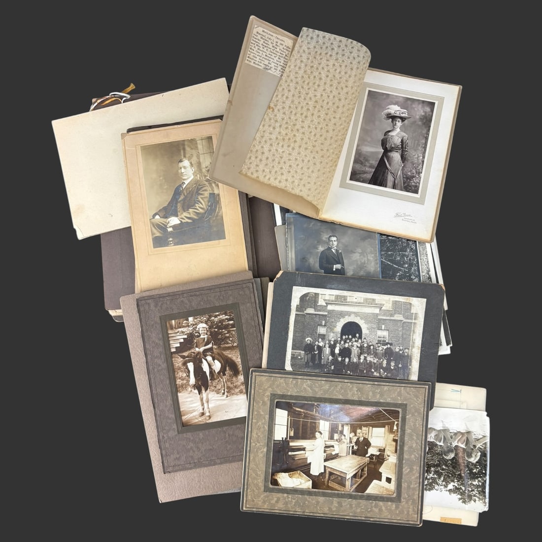 Antique Photograph Collection, Cabinet Cards & Early 20th Century Images: An ex