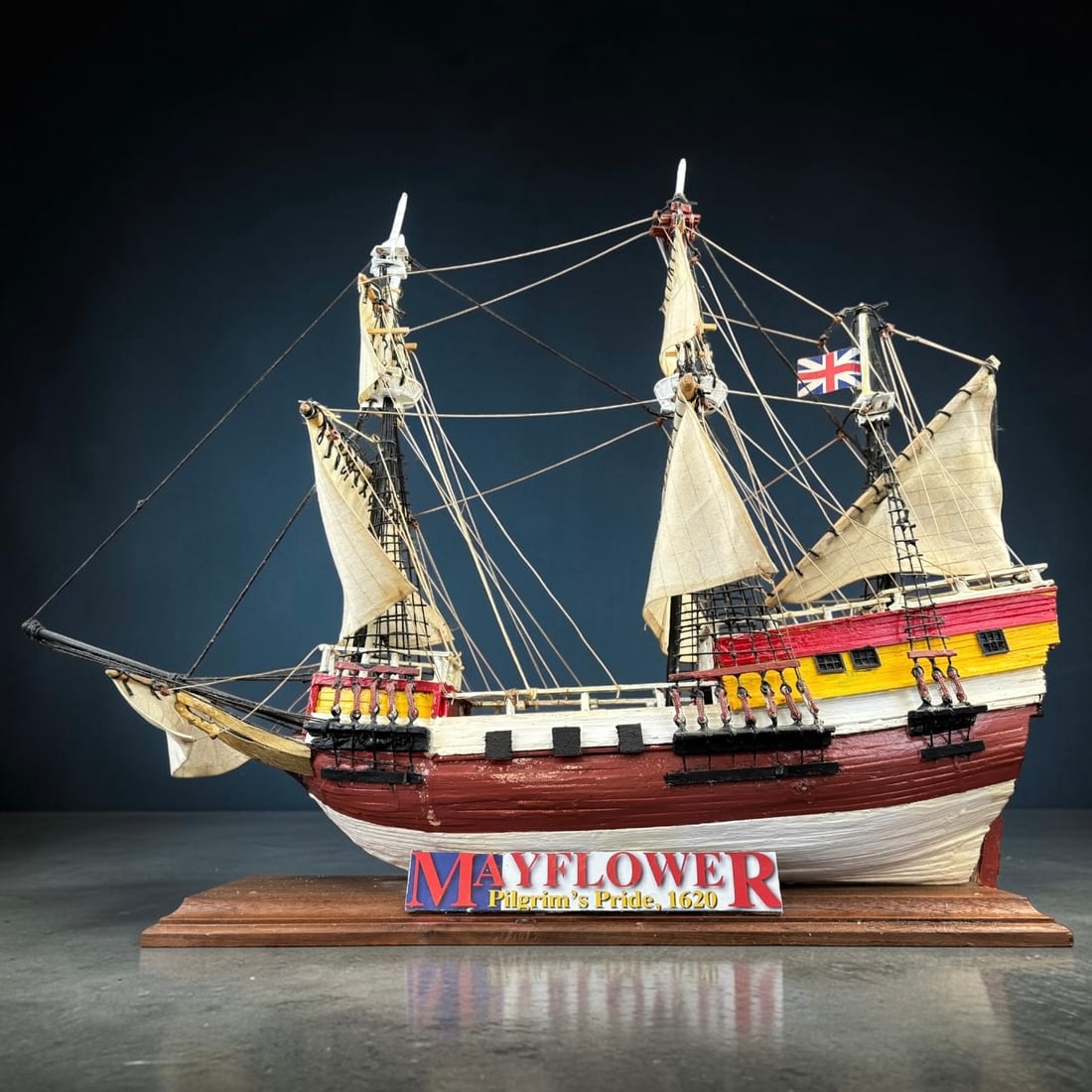 Handcrafted Mayflower “Pilgrim’s Pride 1620?? Model Ship (1 of 8)