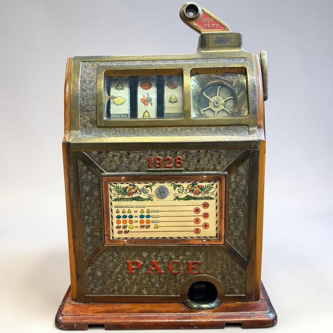 1928 Pace 25¢ Slot Machine with National Fruit Reels and Wood Cabinet (1 of 11)