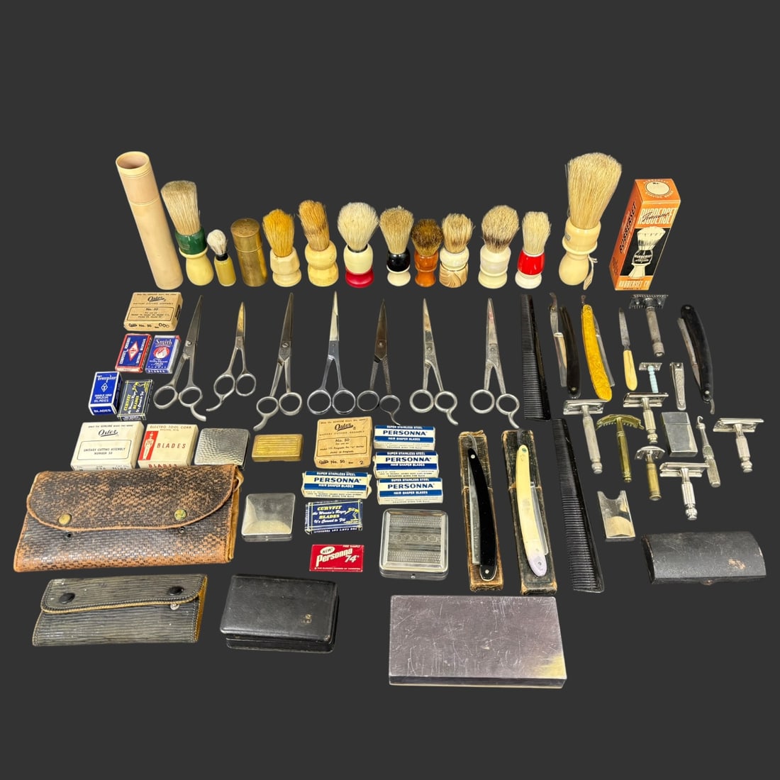 Large Vintage Barber Shaving Lot (1 of 12)
