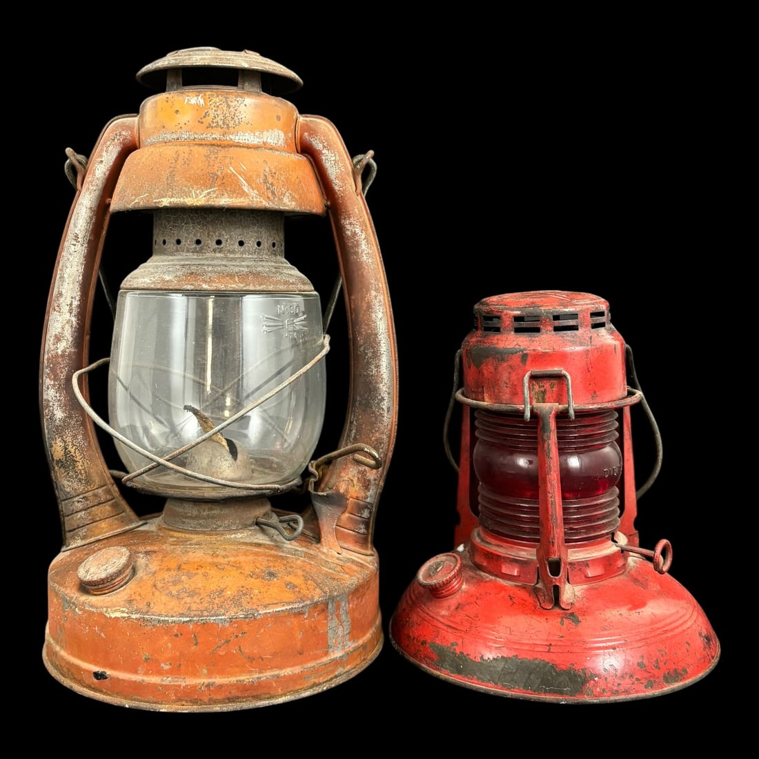 Dietz No. 40 Red Traffic Guard Lantern and Elgin Kerosene Lantern (1 of 10)