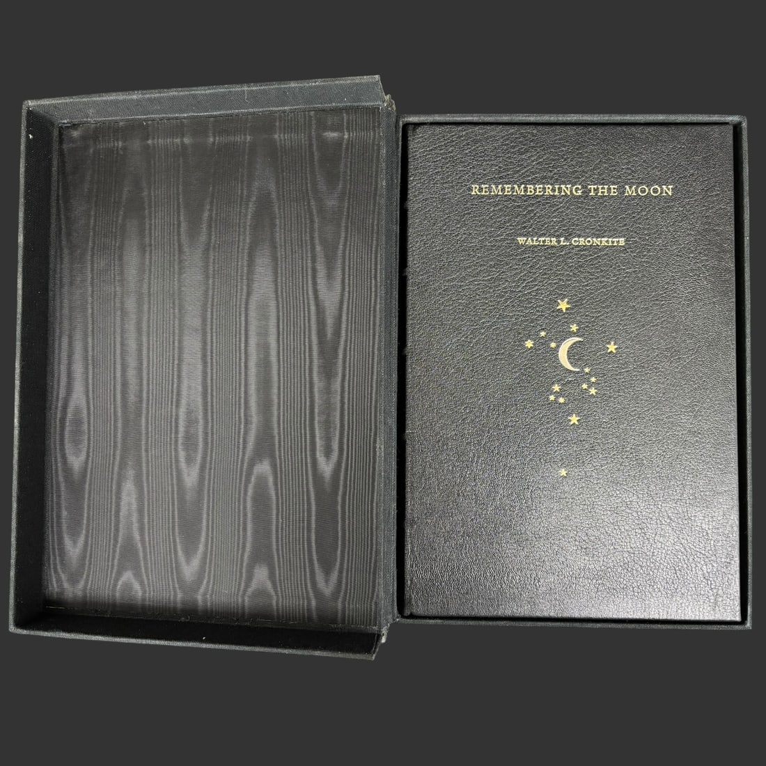 1989 Walter Cronkite “Remembering the Moon?? LE Hardcover Book (1 of 10)