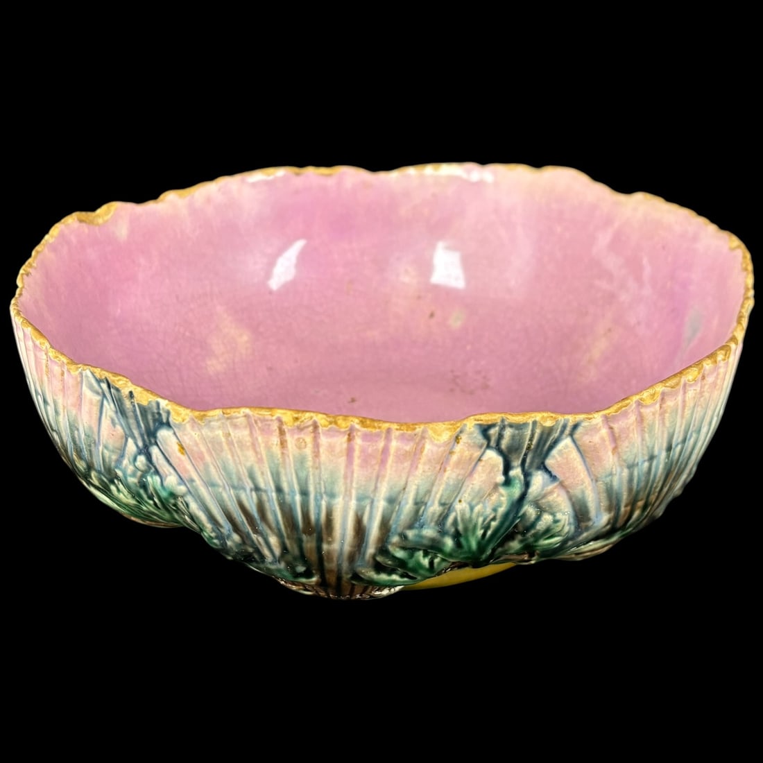 Antique Etruscan Majolica Shell and Leaf Form Bowl M5 (1 of 9)