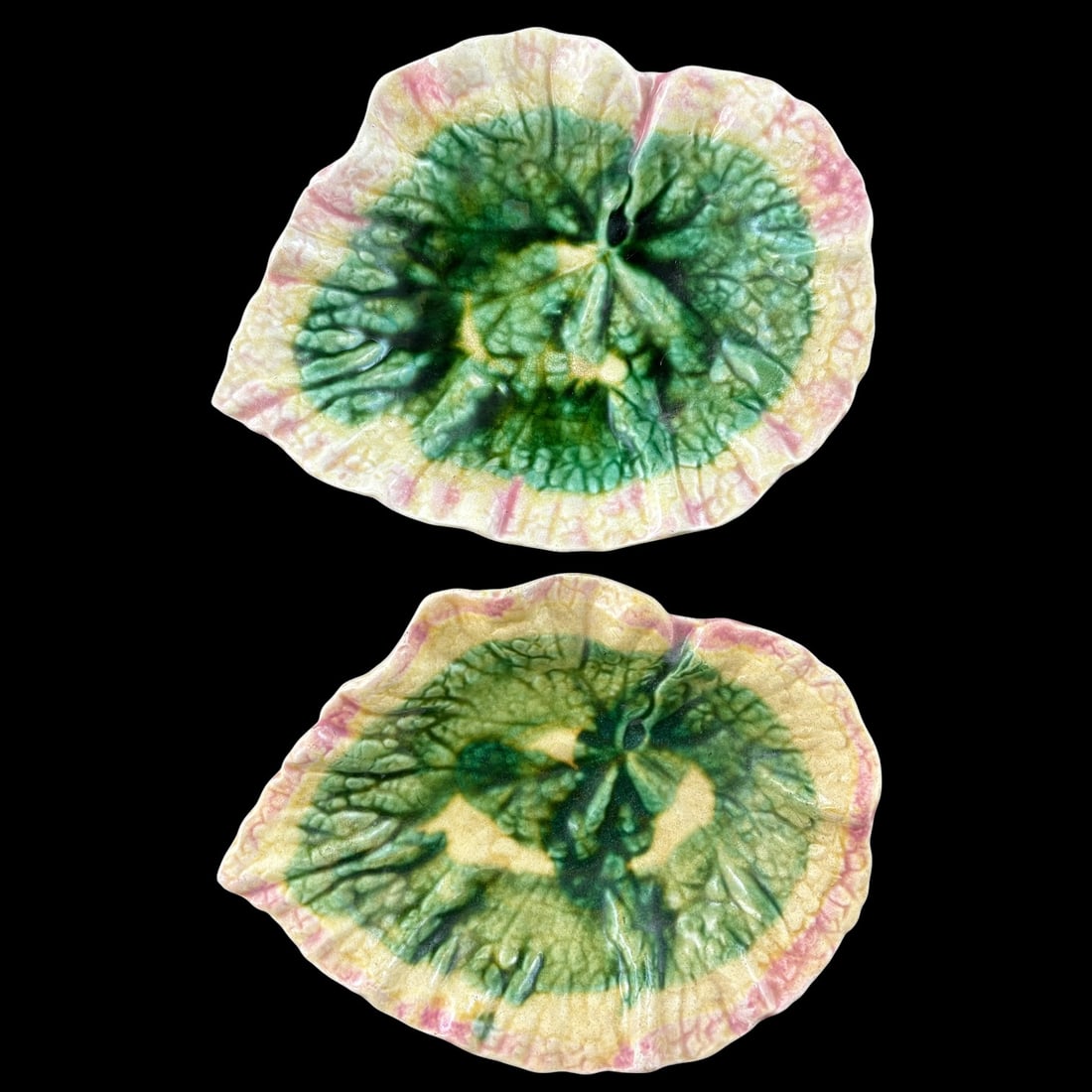 Pair of Majolica Begonia Leaf Form Shallow Bowls / Dishes (1 of 6)