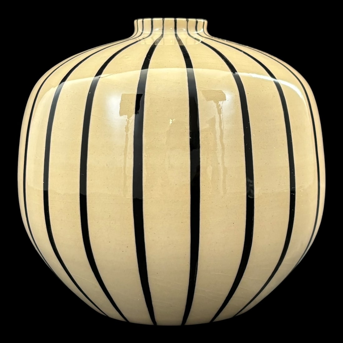 Cream Glazed Art Porcelain Vase by HEDWIG BOLLHAGEN (1 of 6)