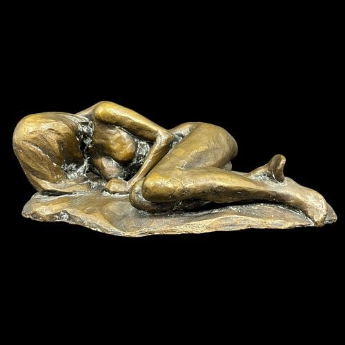 Michael Cooper (UK, 1944 – 2025) Bronze Nude Woman Sculpture: A modern figurative bronze sculpture depicting a reclining nude woman curled on her side beside a small dog, modeled with expressive, softly rounded forms and a warm brown patina. The irregular natura