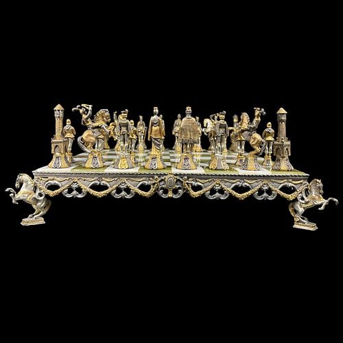 Piero Benzoni Medieval Figural Onyx Chess Set with Silver & Gold Tone Pieces - 5