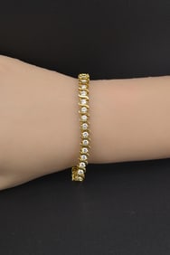 Gorgeous 18K Yellow Gold Natural Diamond Tennis Bracelet 5 Carats