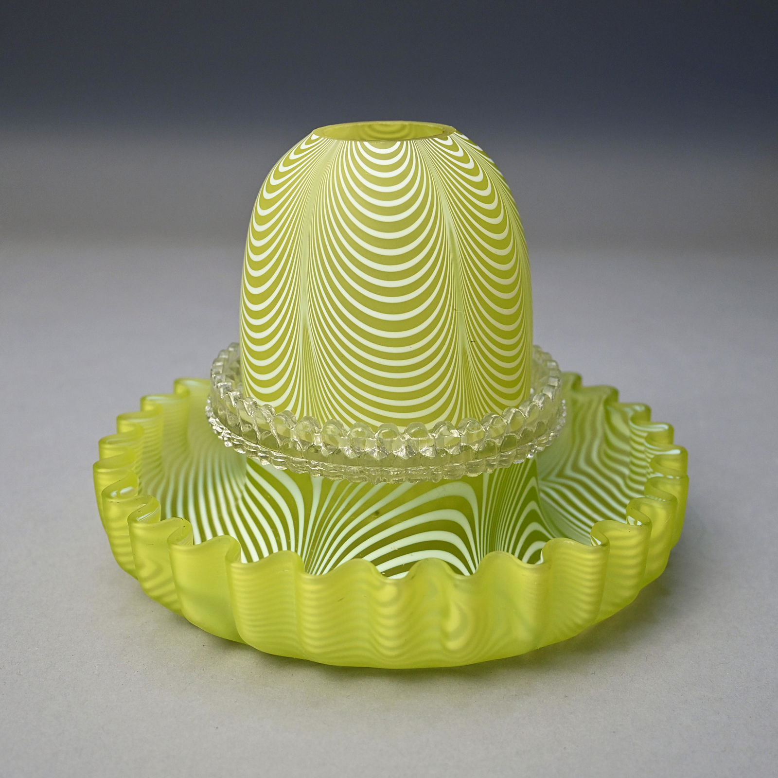 Nailsea Venetian Thread Glass Fairy Lamp (1 of 7)