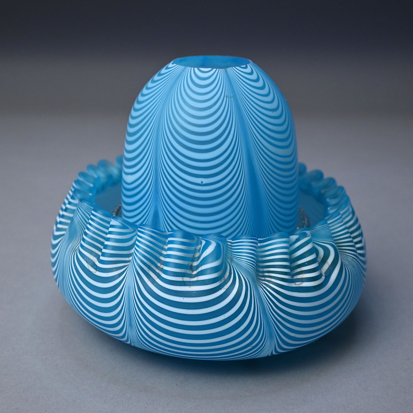 Nailsea Venetian Thread Glass Fairy Lamp (1 of 8)