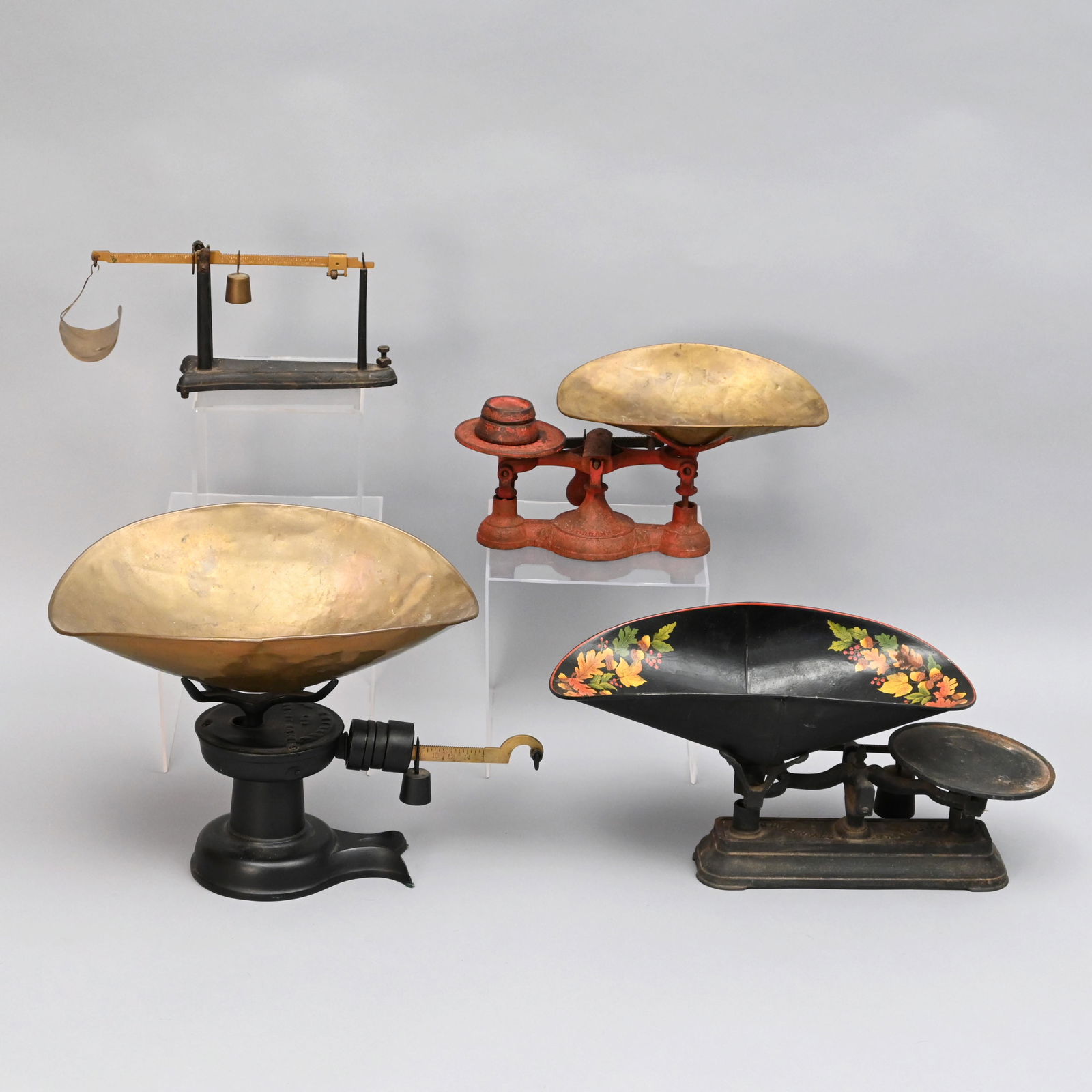 Four Cast Iron Counter Top Country Store Scales (1 of 6)