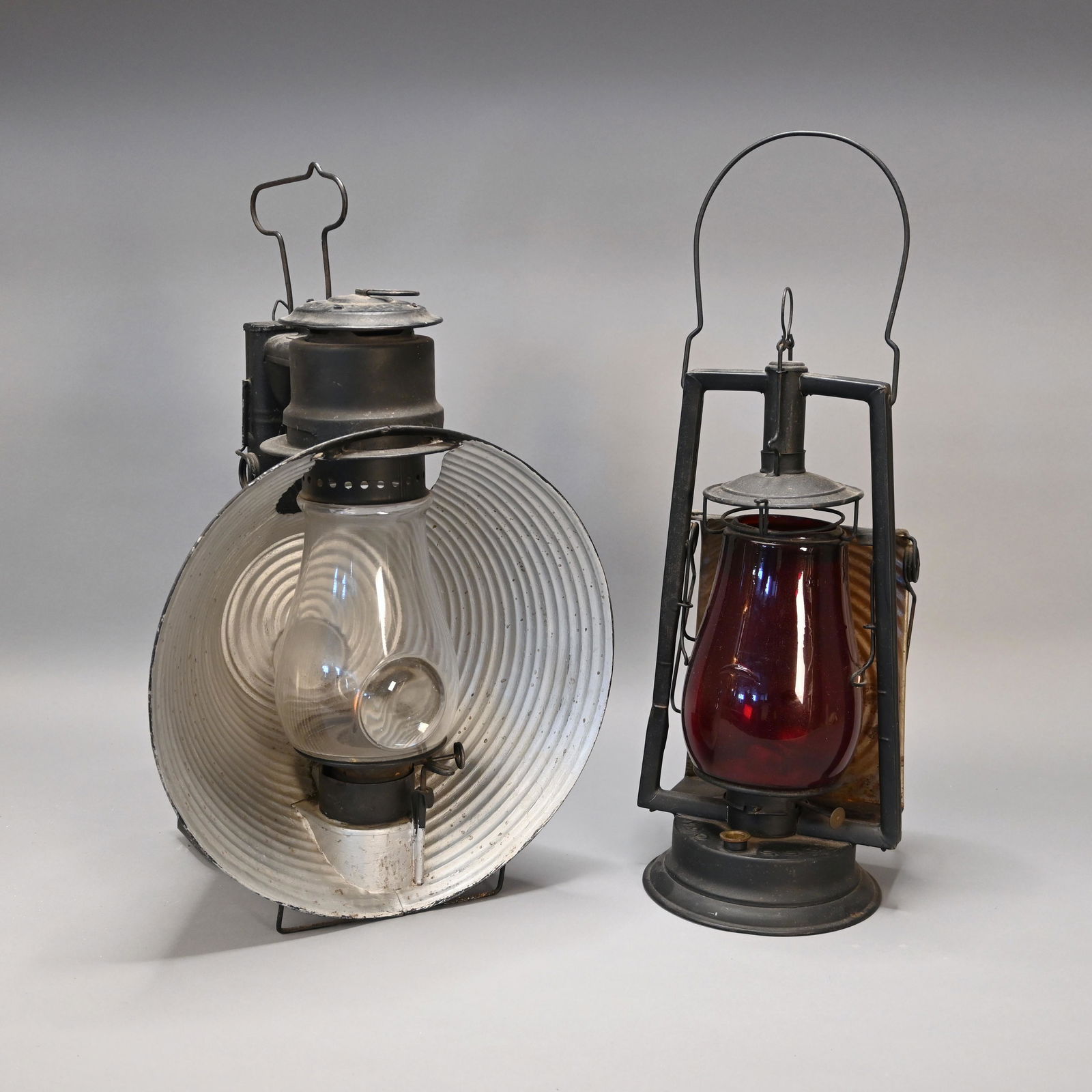 Lot of Two C.T. Ham Mfg. Tin Kerosene Lanterns (1 of 9)