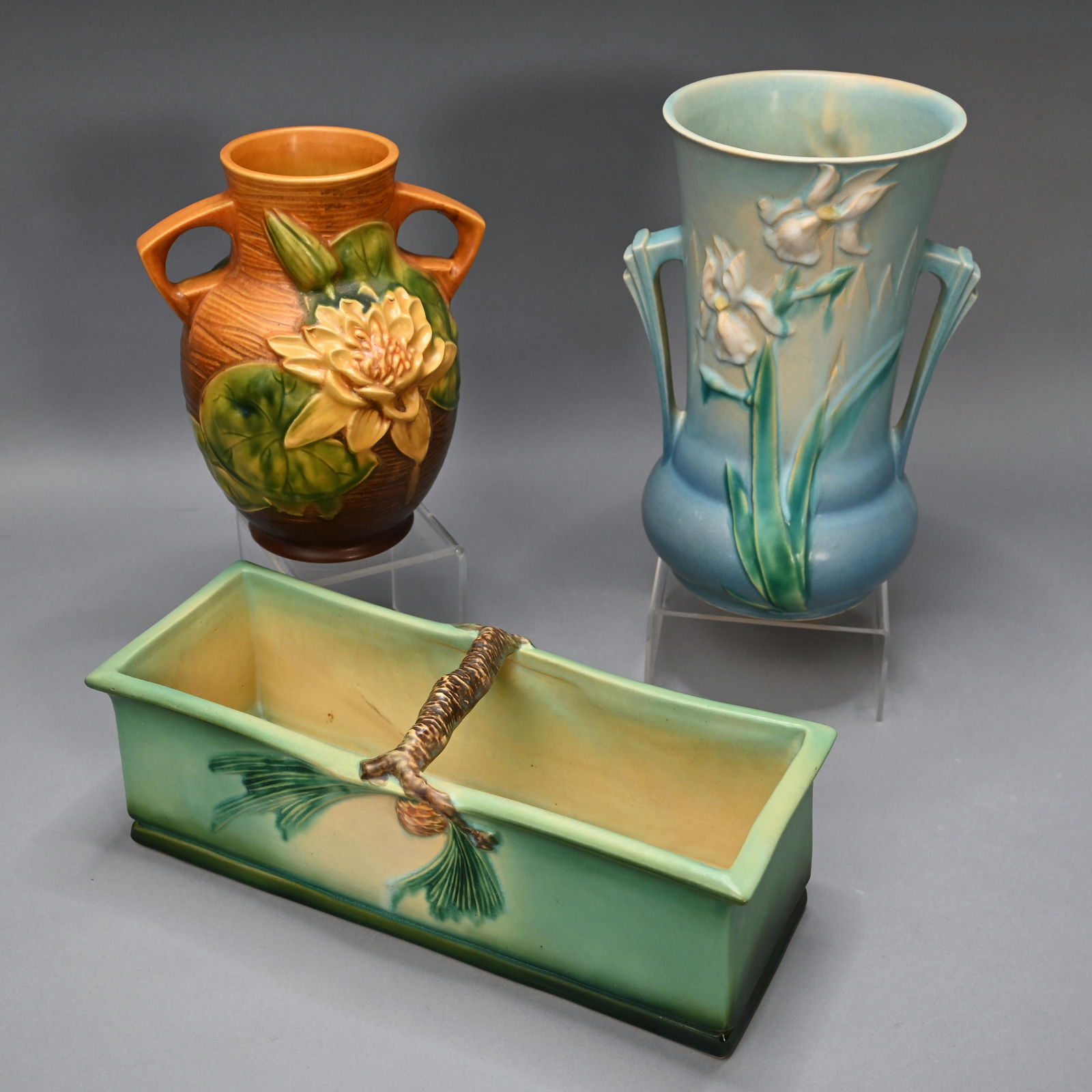 Roseville Pottery Planter and Two Vases. (1 of 17)