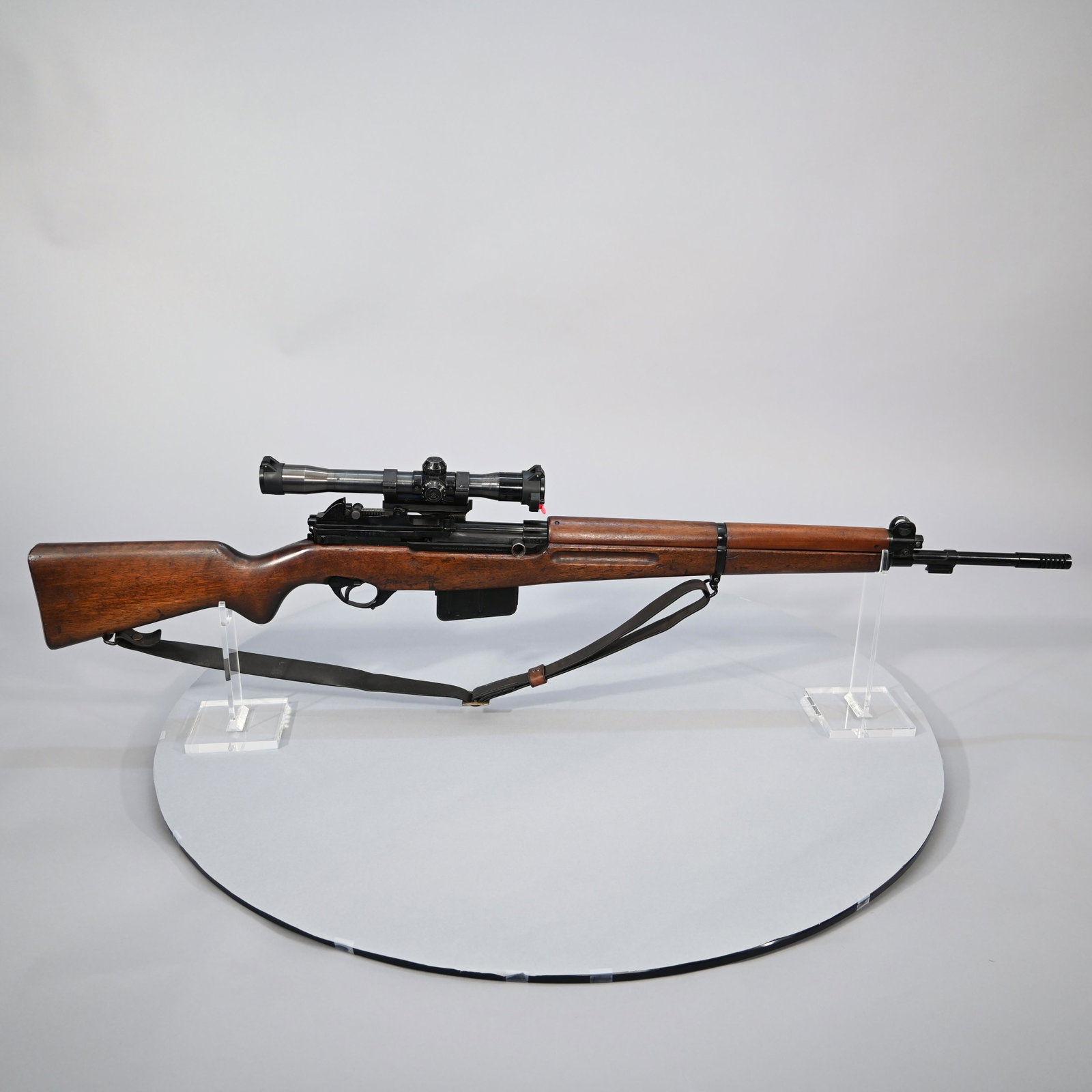 Fabrique Nationale Venezuelan Contract FN-49: Manufactured by Fabrique Nationale under contract for Venezuela, 7mm Mauser. #7762. Fitted with ABL-1951 sniper scope by OIP (Optique et Instruments de Precision), marked "V5-OS 784-010B.G.", No. 1019