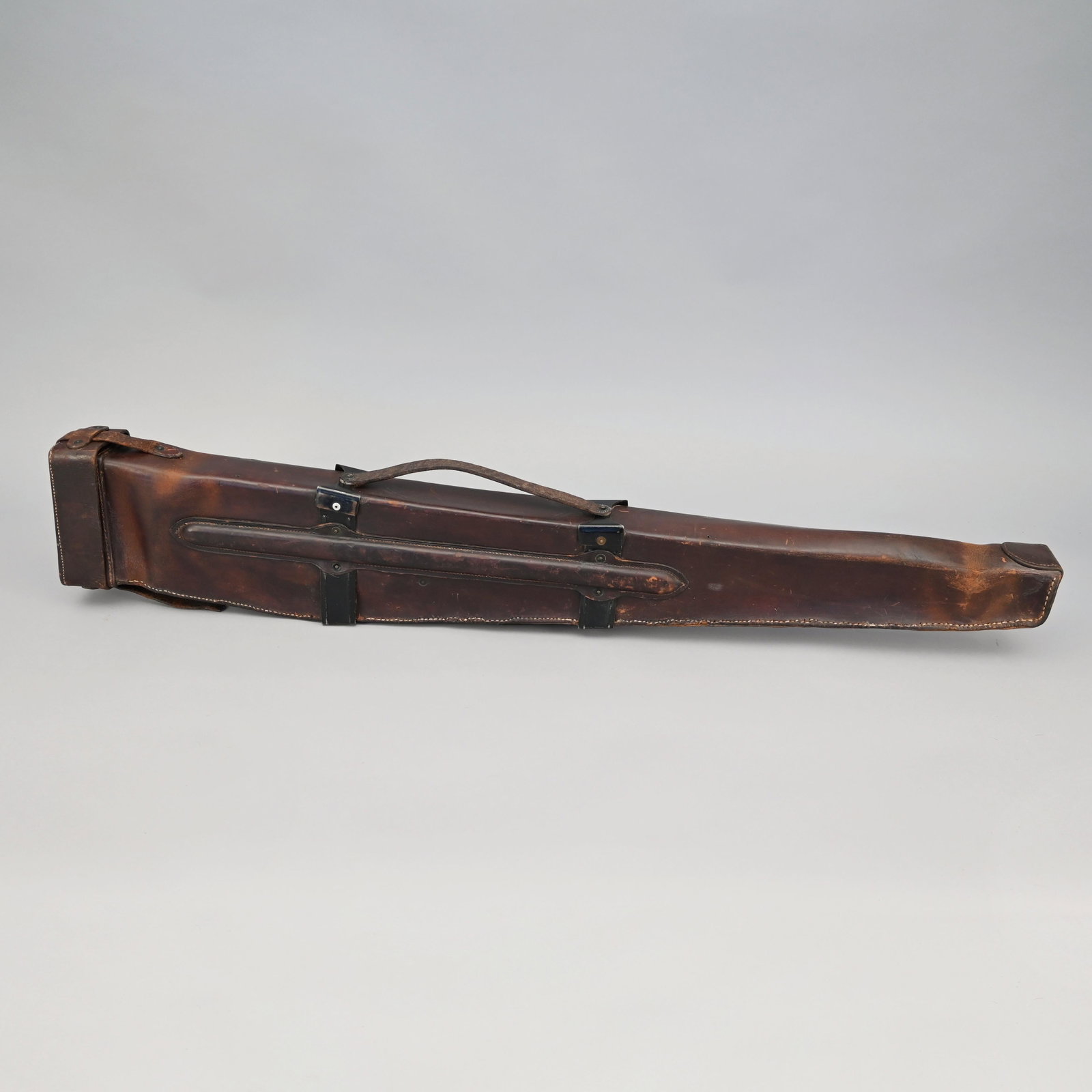 WWII U.S. Browning Automatic Rifle Jeep Scabbard: Steel bound heavy stitched leather BAR scabbard by Boyt. Impressed "D-6065, Boyt 43". H: 9.25 in., W: 48 in., D: 4 in.