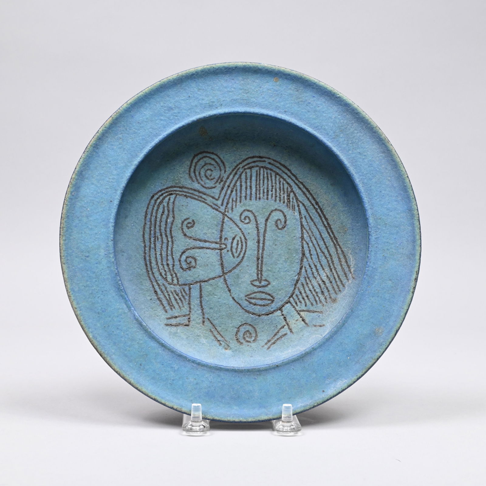 Edwin & Mary Scheier 'Conjoined Faces' Low Bowl (1 of 2)