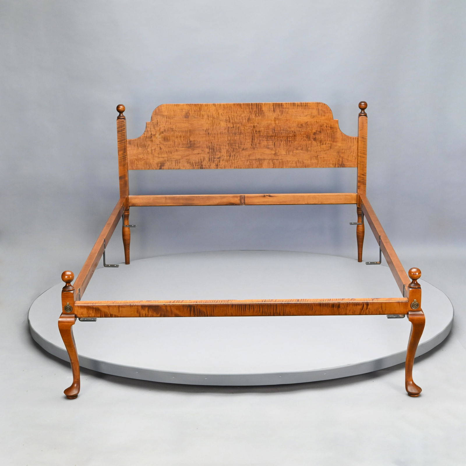 Queen Anne-Style Tiger Maple Bed, DR Dimes (1 of 6)