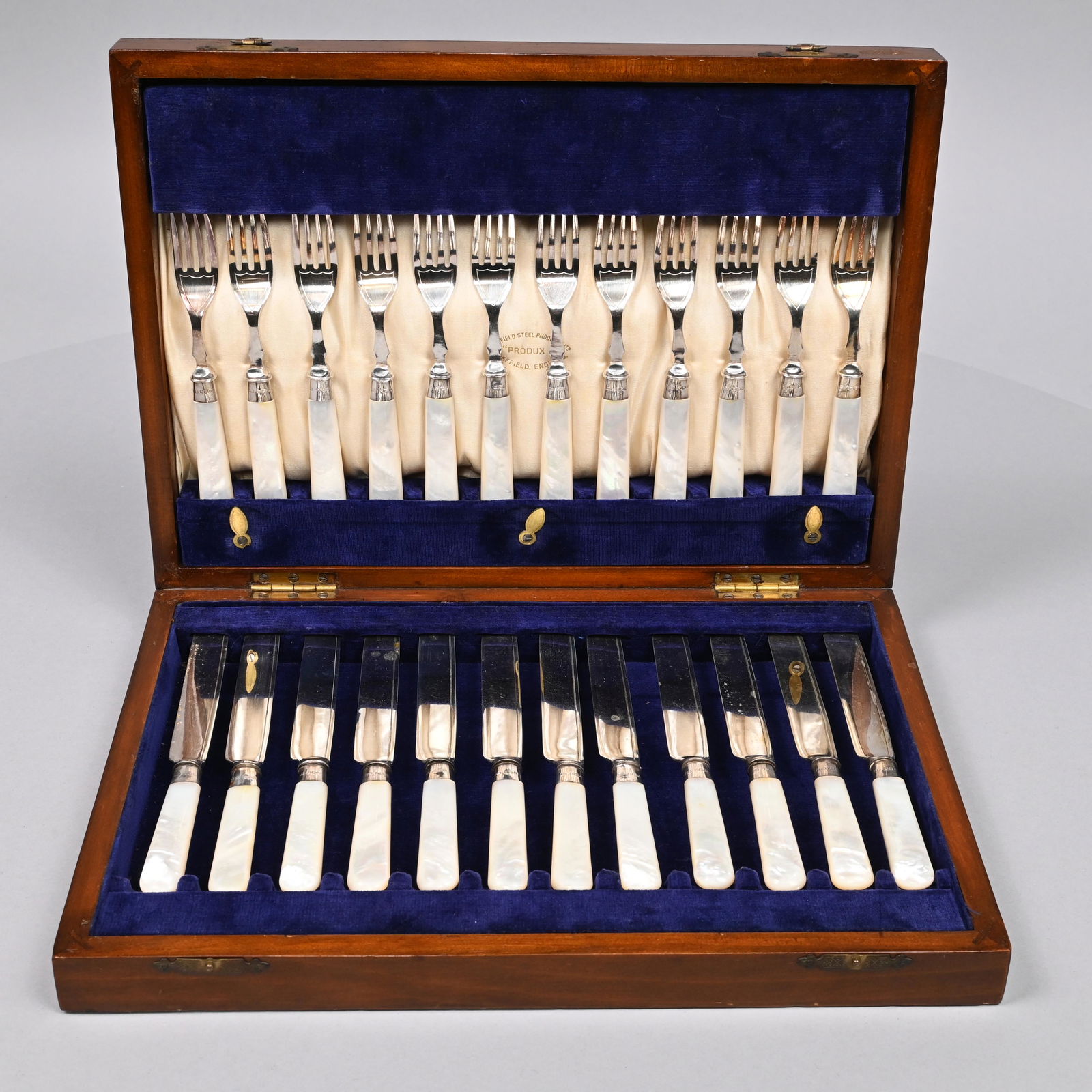 George V Dessert Service for Twelve in Oak Case (1 of 5)