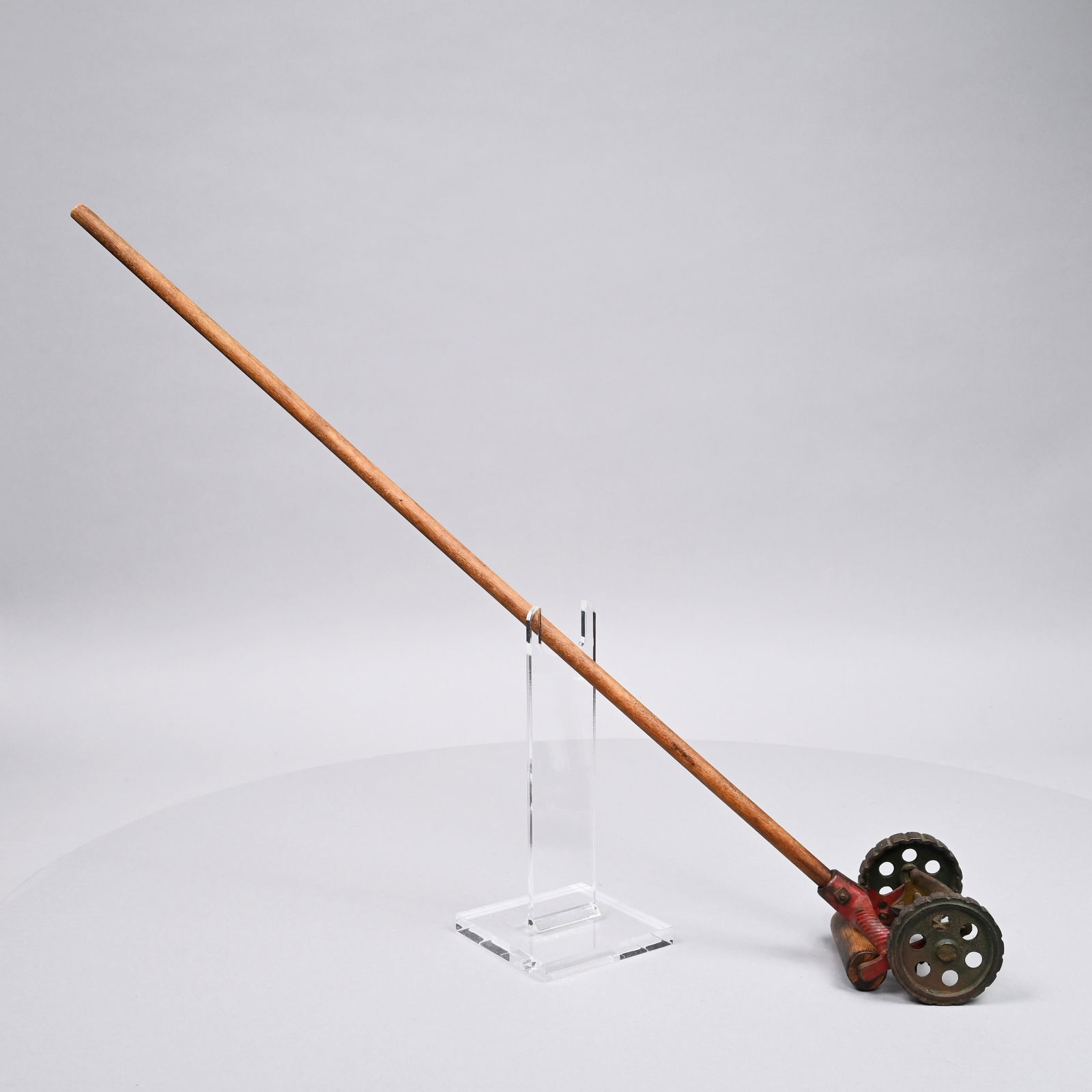 American Cast-Iron & Wood Rotary Toy Lawn Mower (1 of 7)