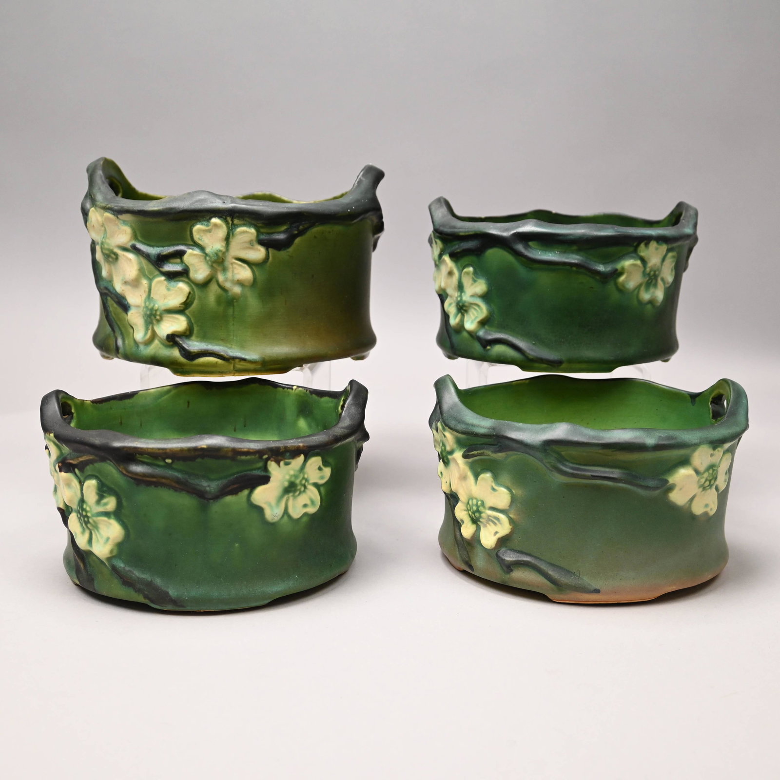 Four Roseville Pottery 'Dogwood II' "Tubs" (1 of 11)