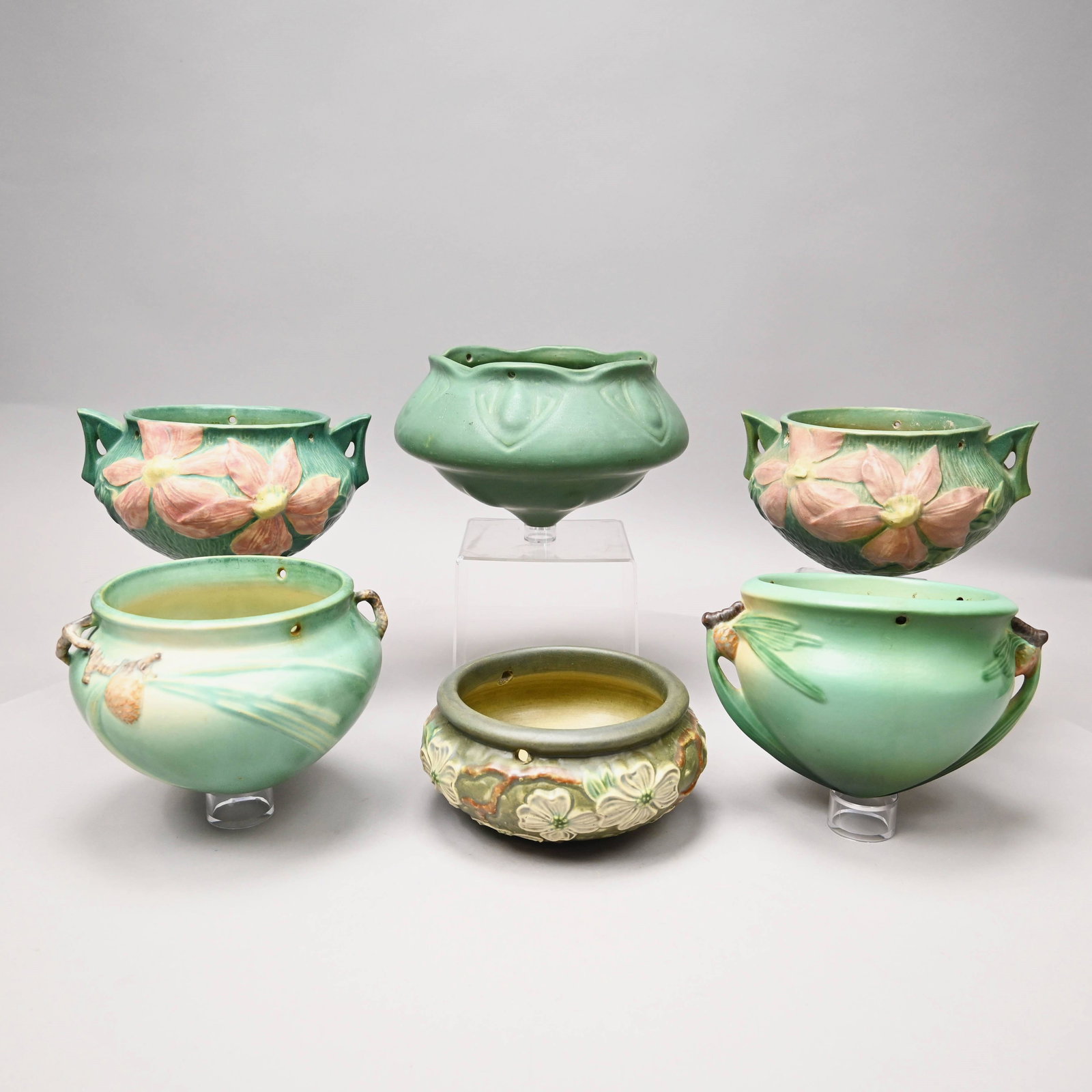 Six Roseville Pottery Hanging Baskets, 1918-46 (1 of 11)