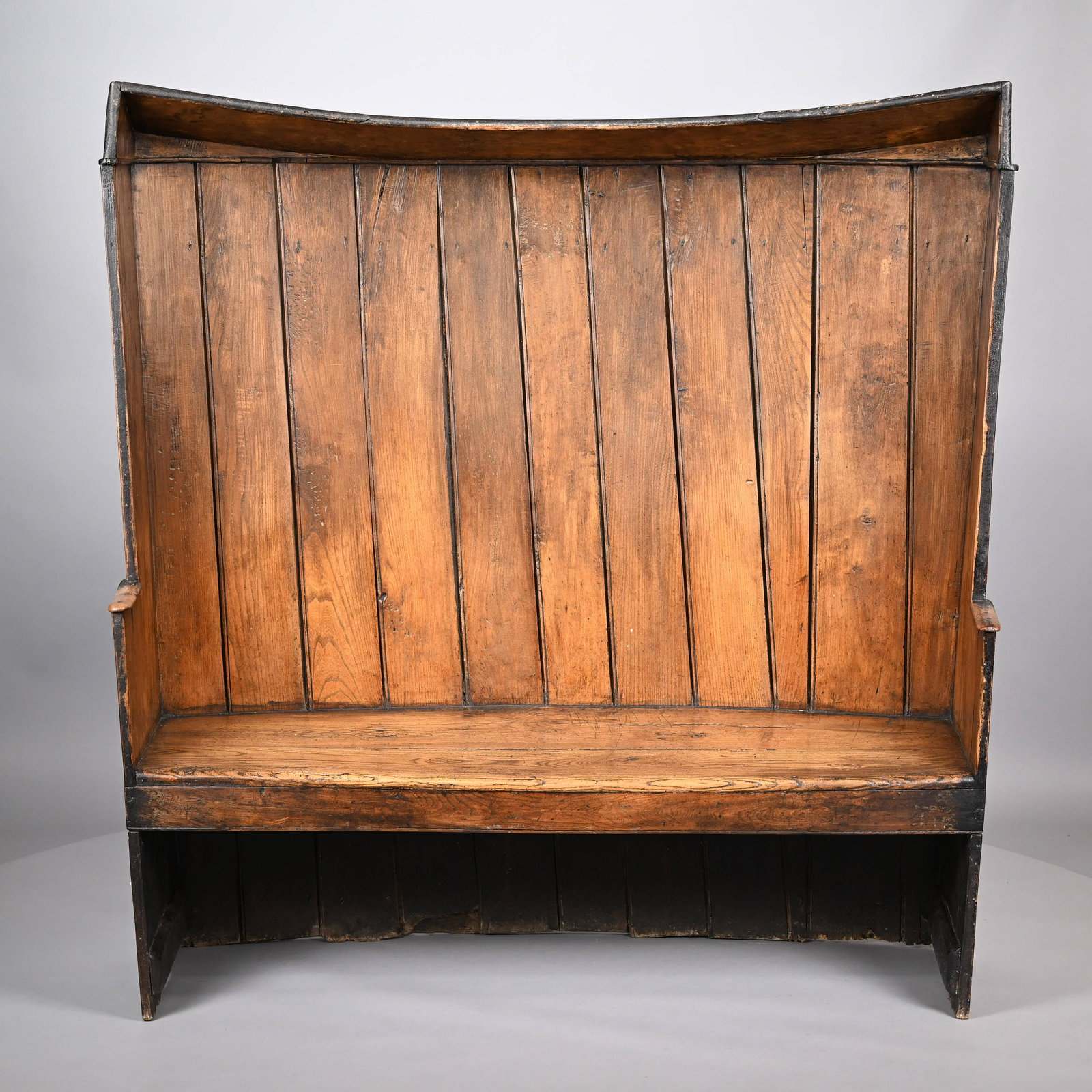 English Elm High-Back Fireplace Settle (1 of 10)