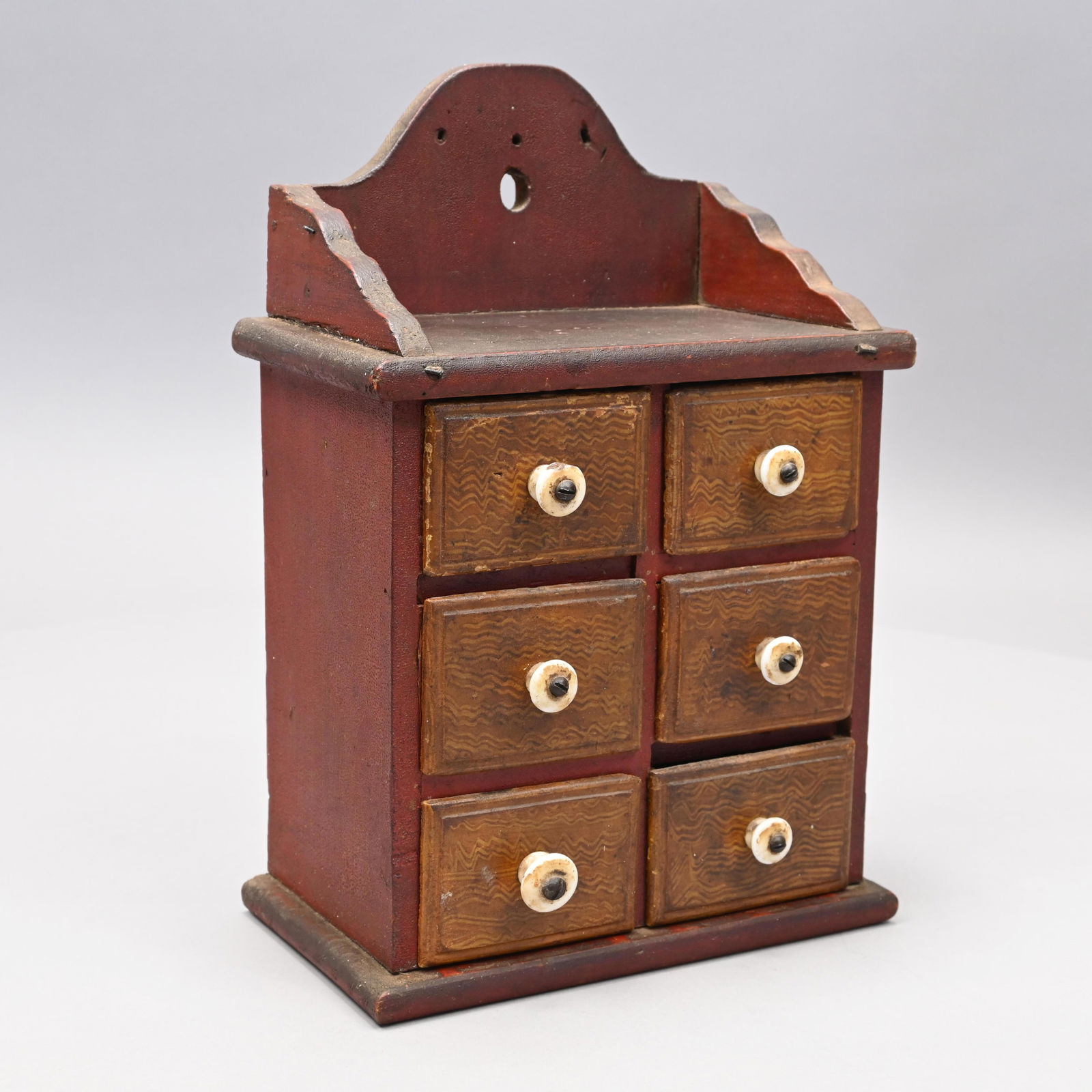 Pennsylvania Painted Pine Hanging Spice Box (1 of 7)