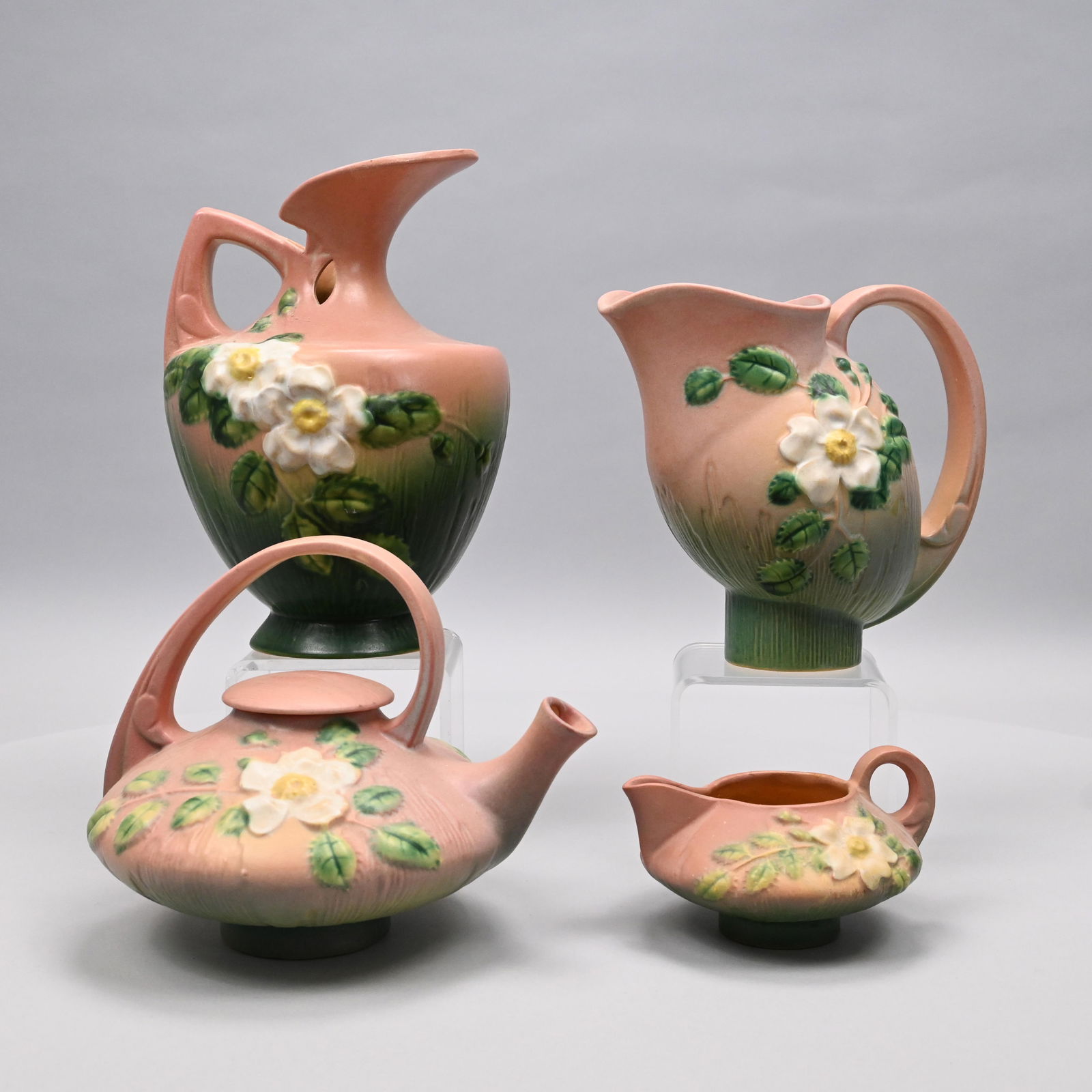 Four Roseville Pottery 'White Rose' Serving Wares (1 of 13)