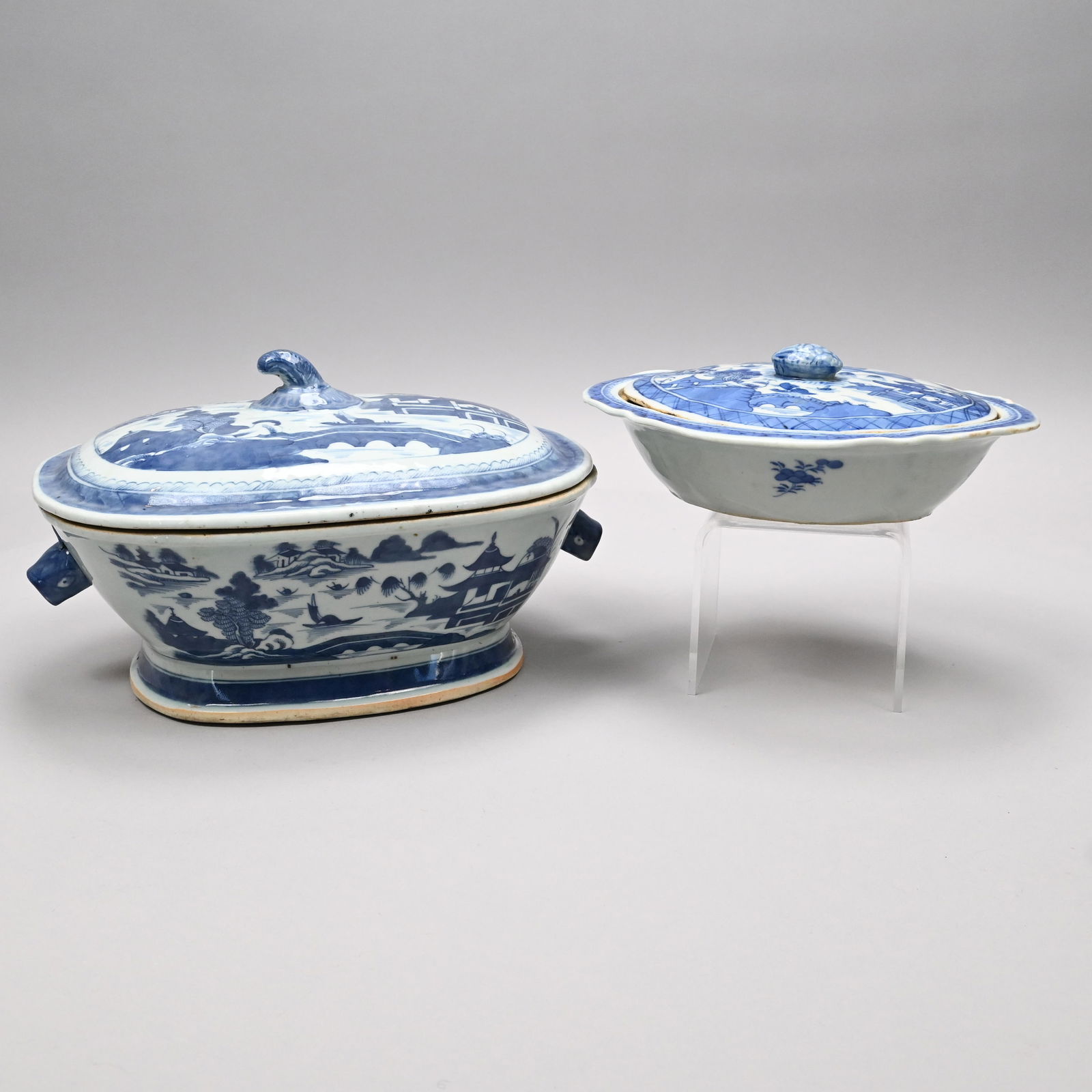 Chinese Export Canton Porcelain Tureen and Dish (1 of 15)