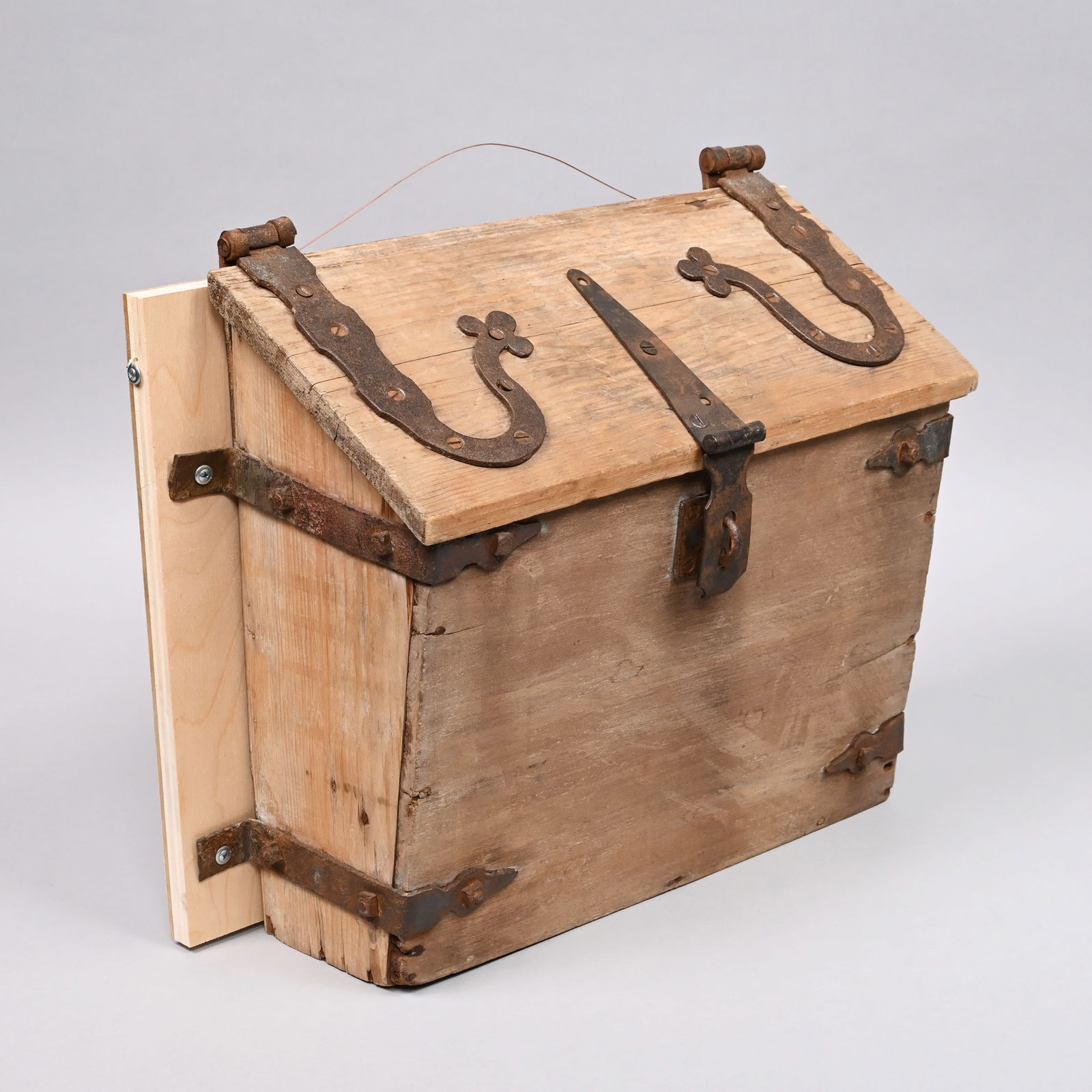 Wrought-Iron-Bound Conestoga Wagon Box (1 of 7)
