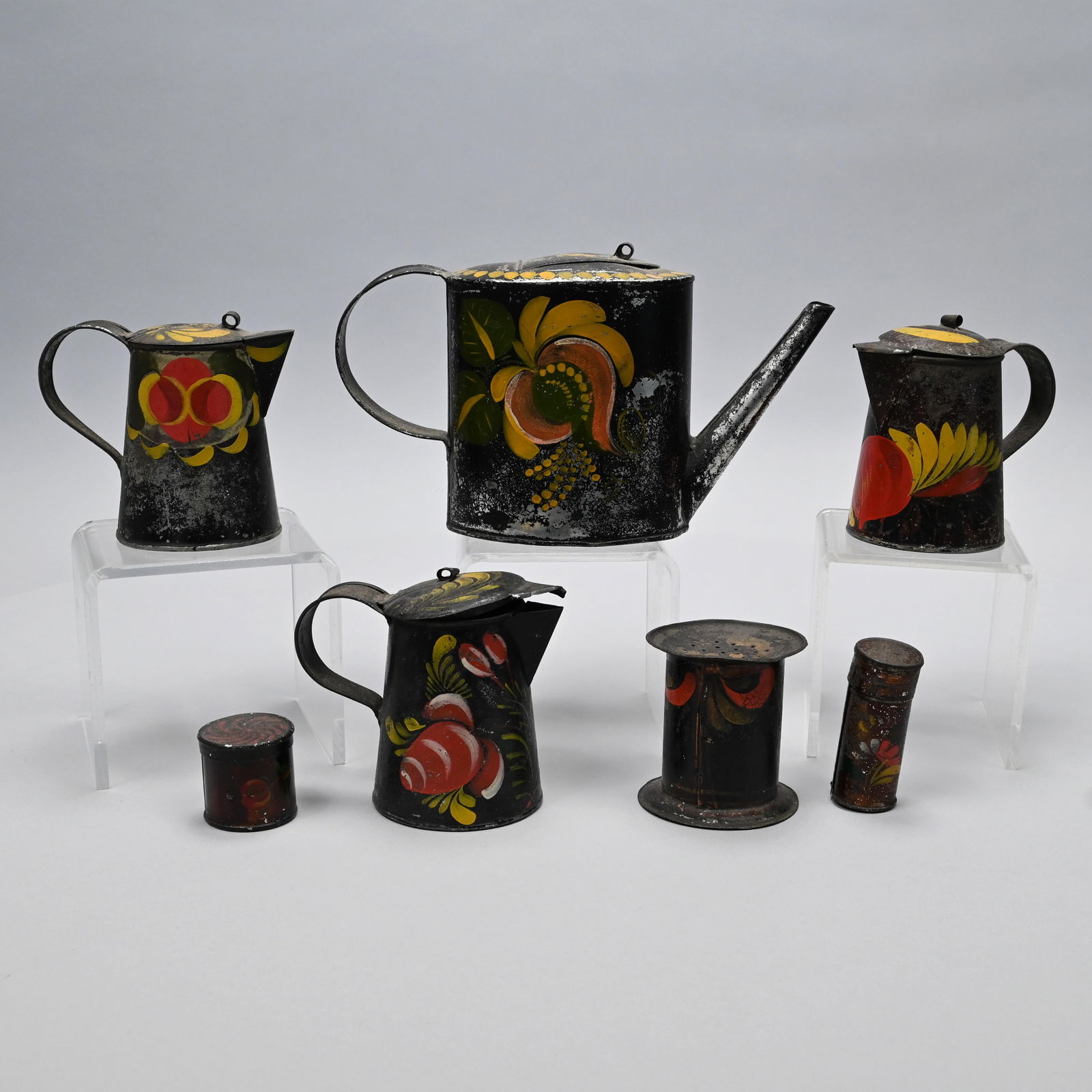 Seven Northeastern Painted Tin Wares, 19th Century (1 of 13)