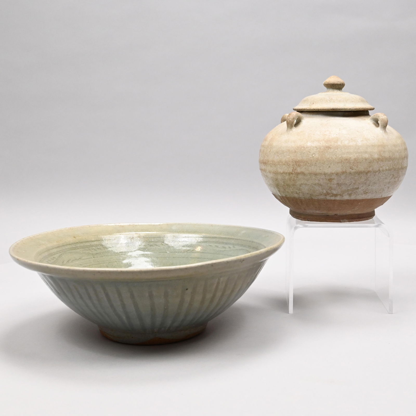 Southeast Asian Celadon-Glazed Bowl & Storage Jar (1 of 12)