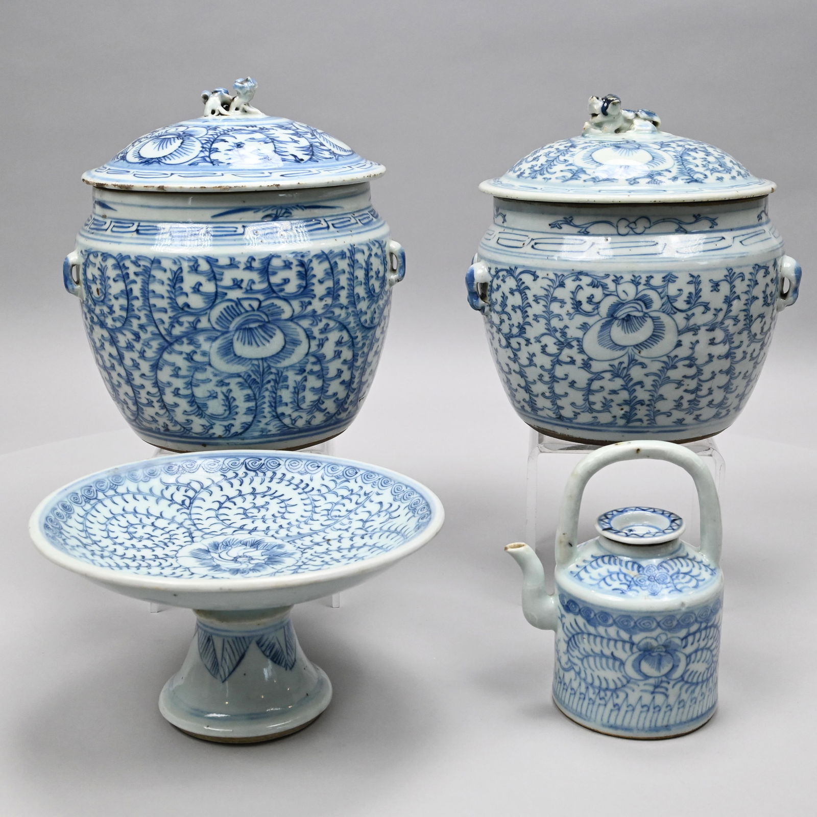 Four Chinese Blue & White Porcelain Table Articles (1 of 13)