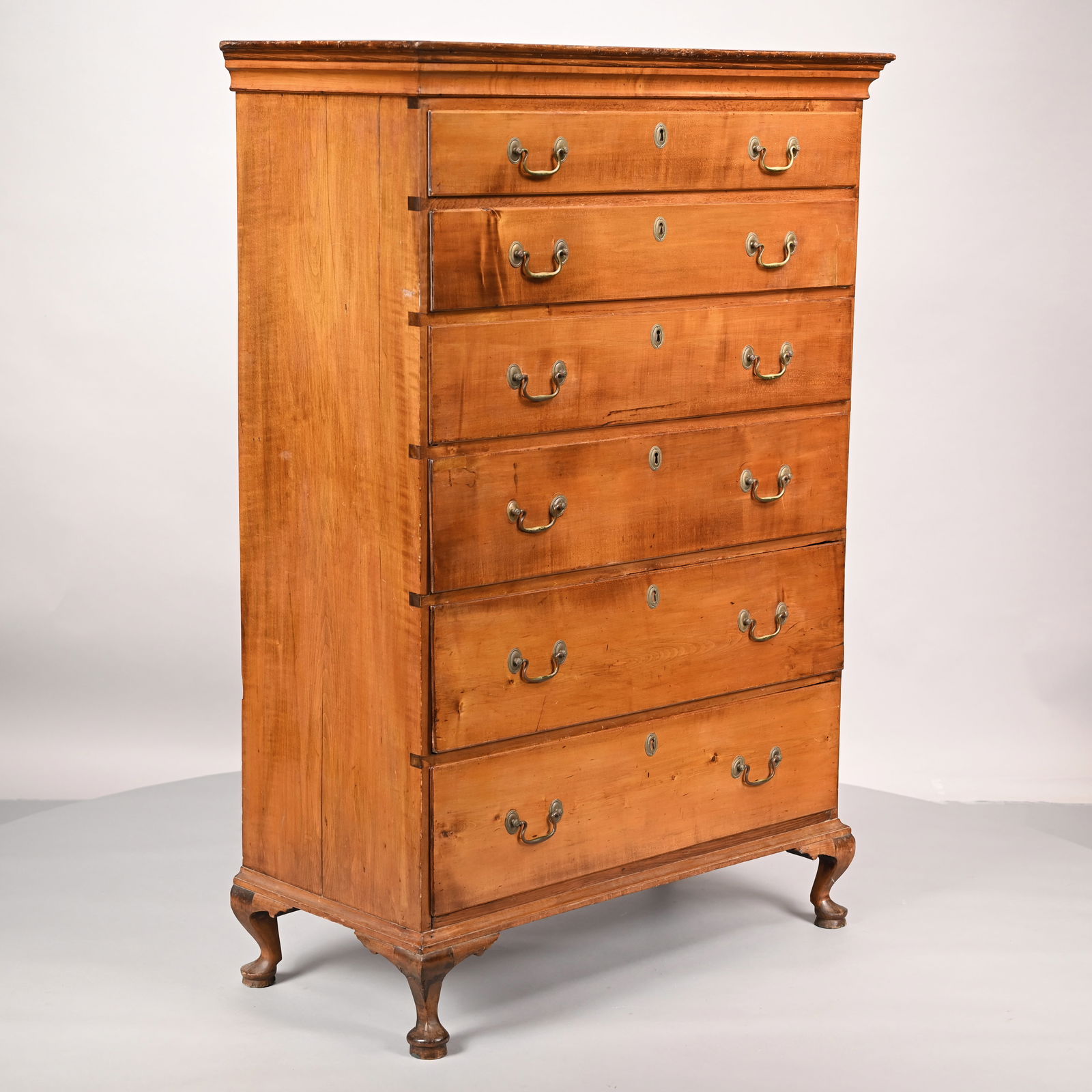 New Hampshire Queen Anne Tall Chest, Bartlett (1 of 17)