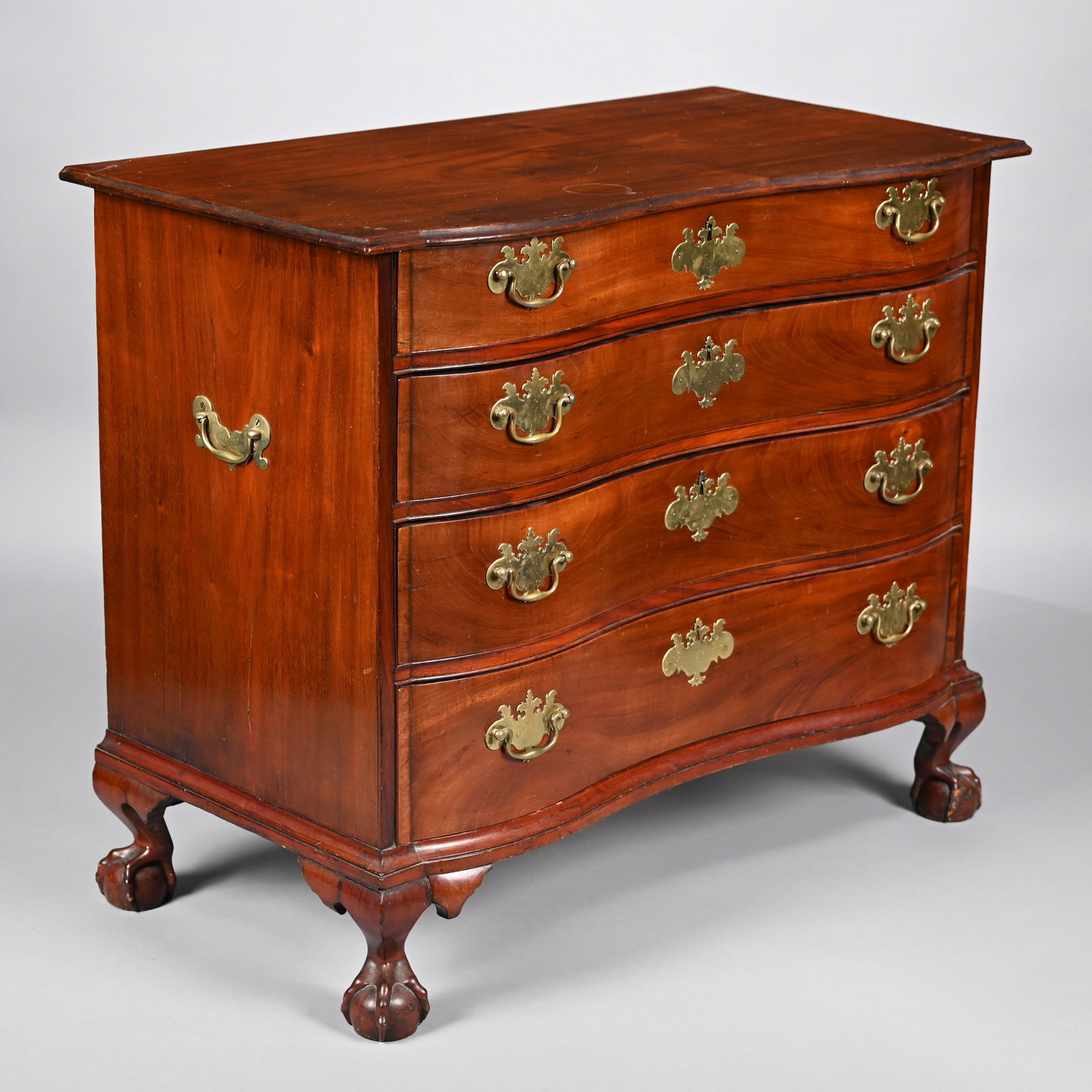 Massachusetts Chippendale Serpentine Front Chest (1 of 20)