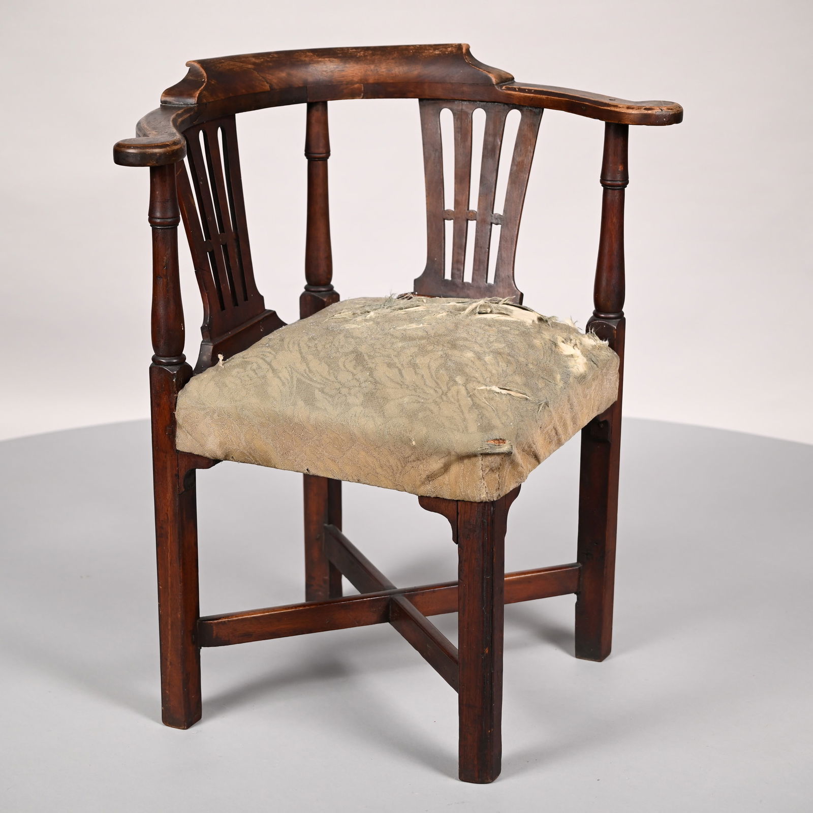 Chippendale Mahogany Corner Chair (1 of 12)