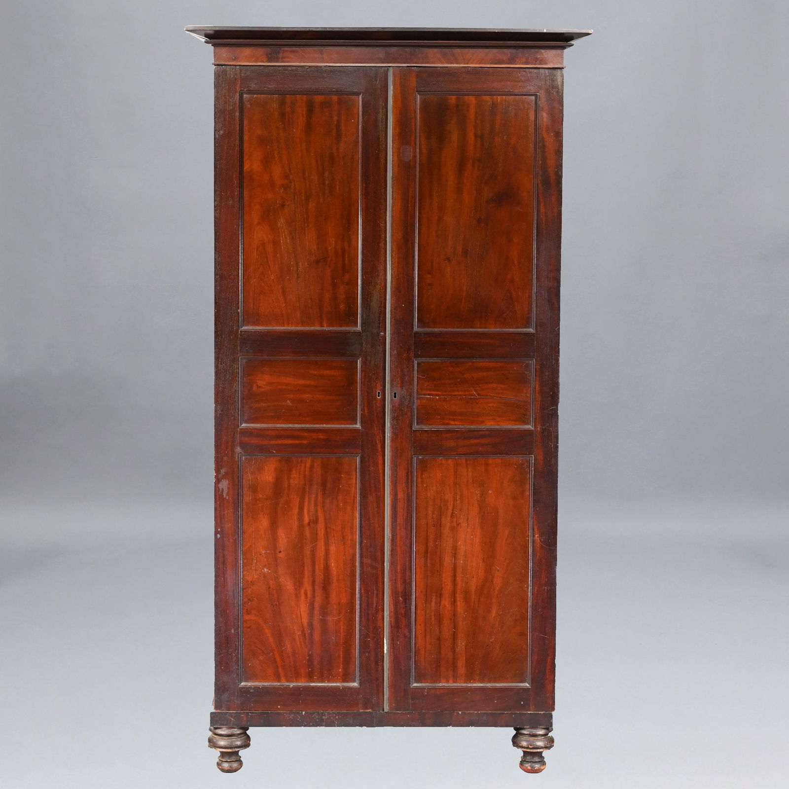 Classical Mahogany Linen Press, 1820-35 (1 of 20)