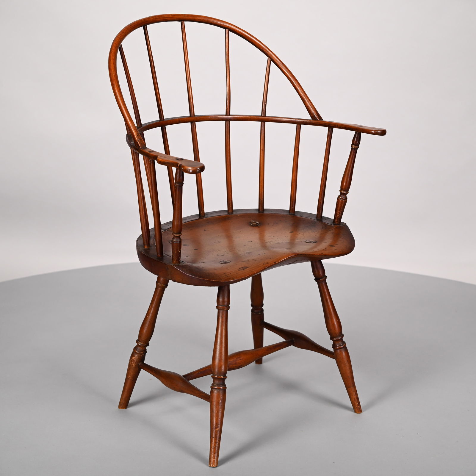 Windsor Bow-Back Continuous-Arm Chair (1 of 11)