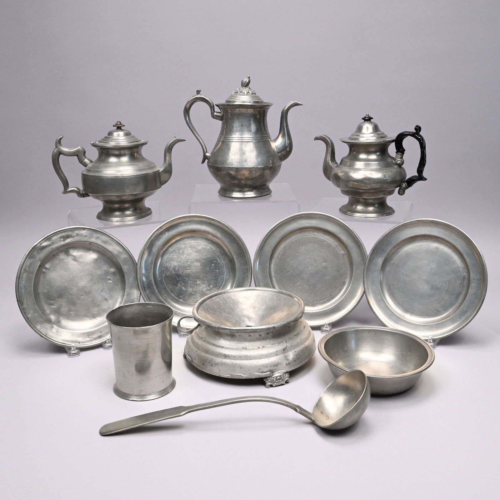 Eleven Connecticut Pewter Wares (1 of 20)