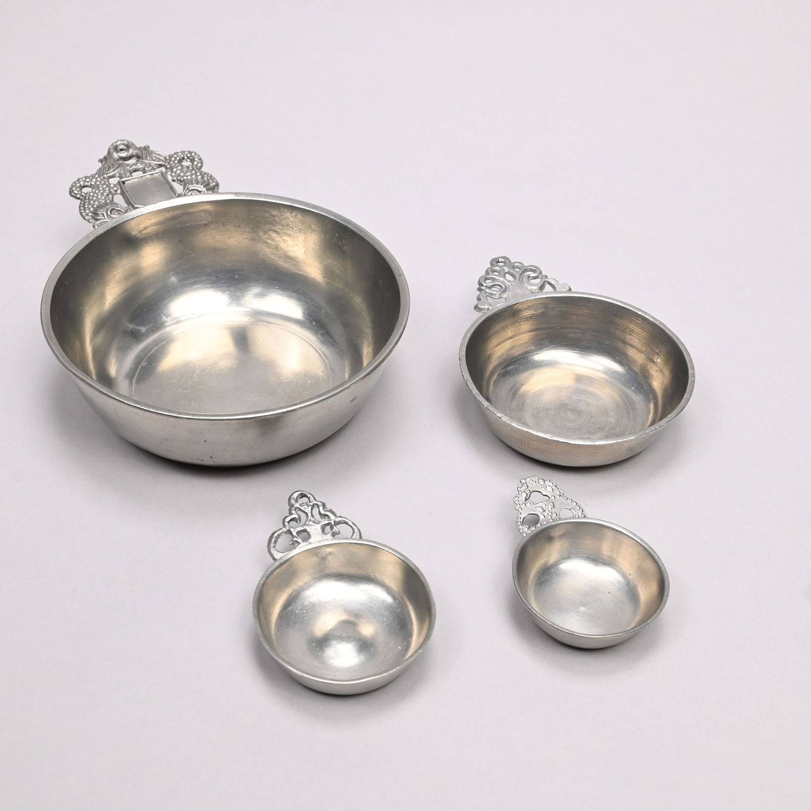 Four American Pewter Porringers (1 of 9)