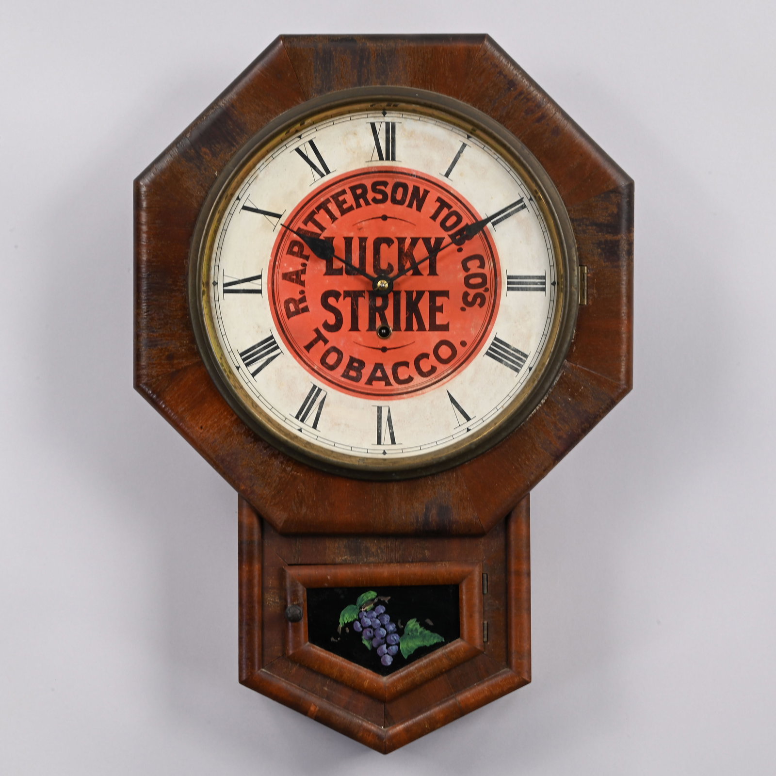 Mahogany Advertising Clock, Lucky Strike Tobacco (1 of 5)