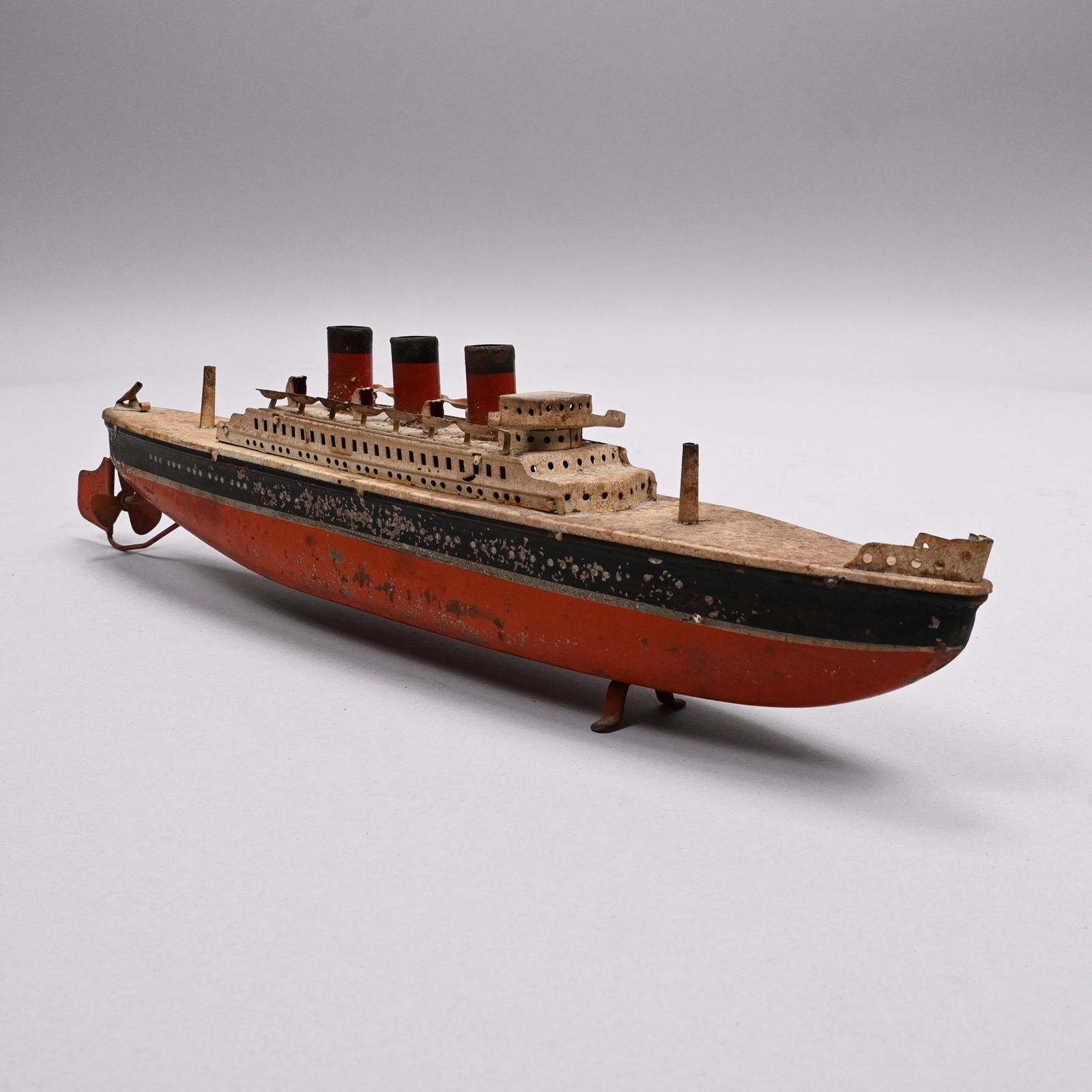 Tin Lithographed Toy Ocean Liner, Possibly German (1 of 5)